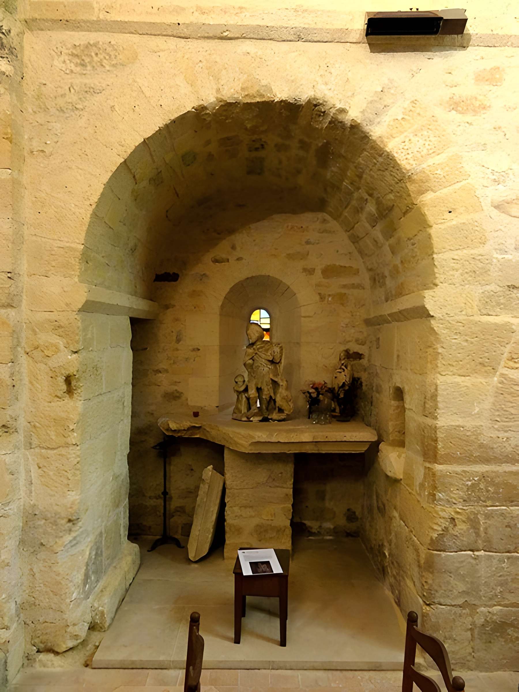 Église Saint-André de Moussy