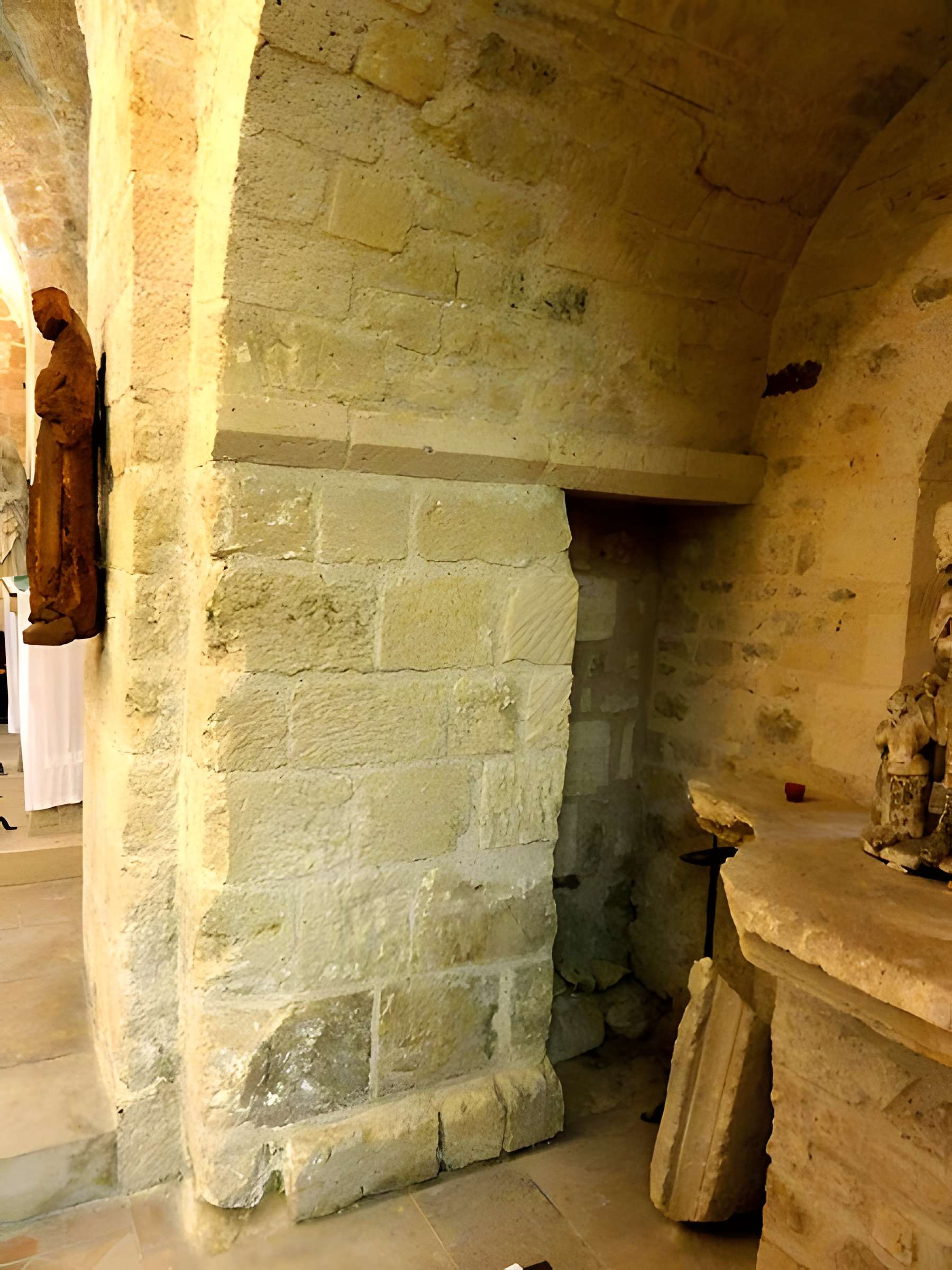 Église Saint-André de Moussy