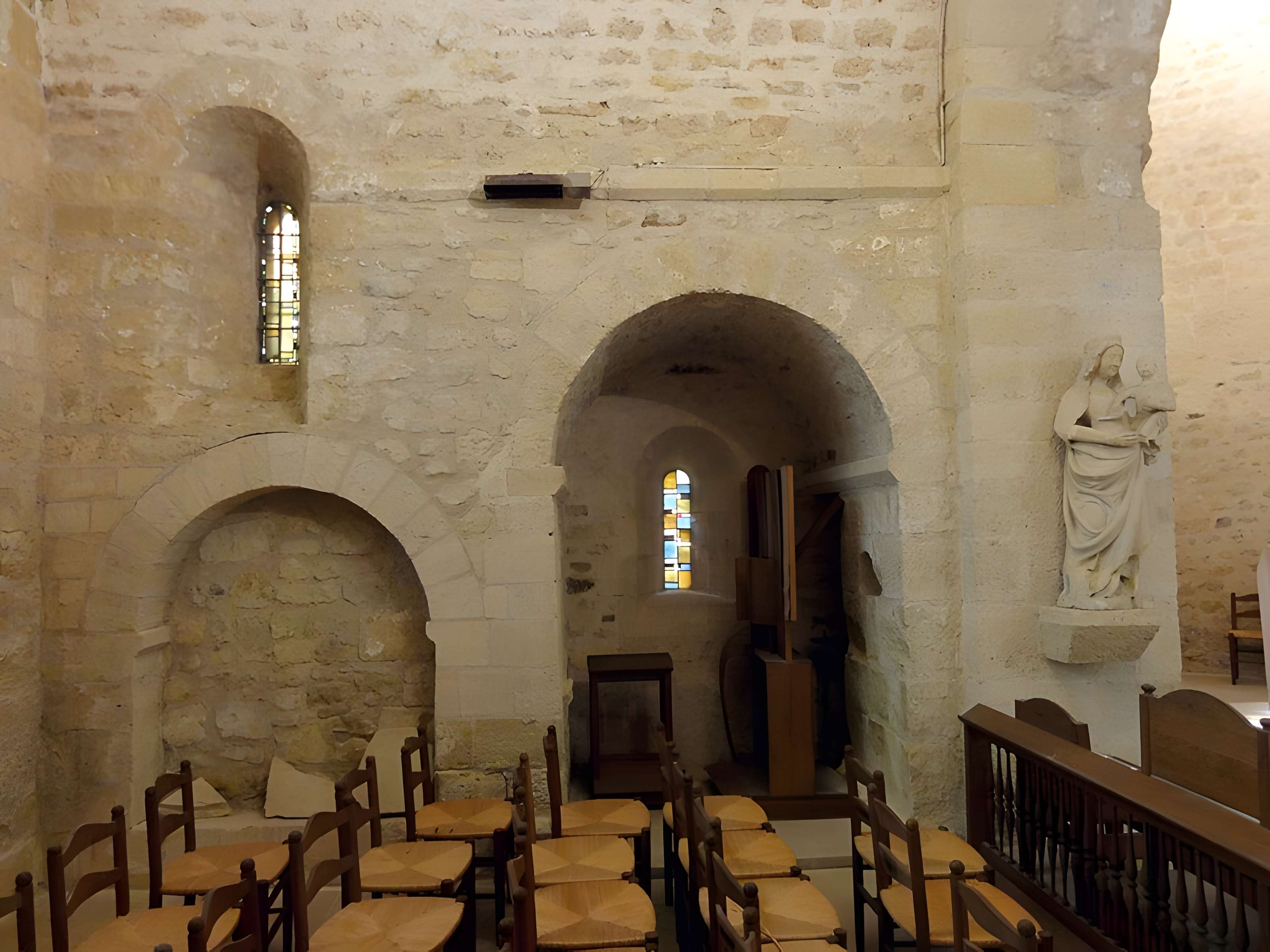 Église Saint-André de Moussy