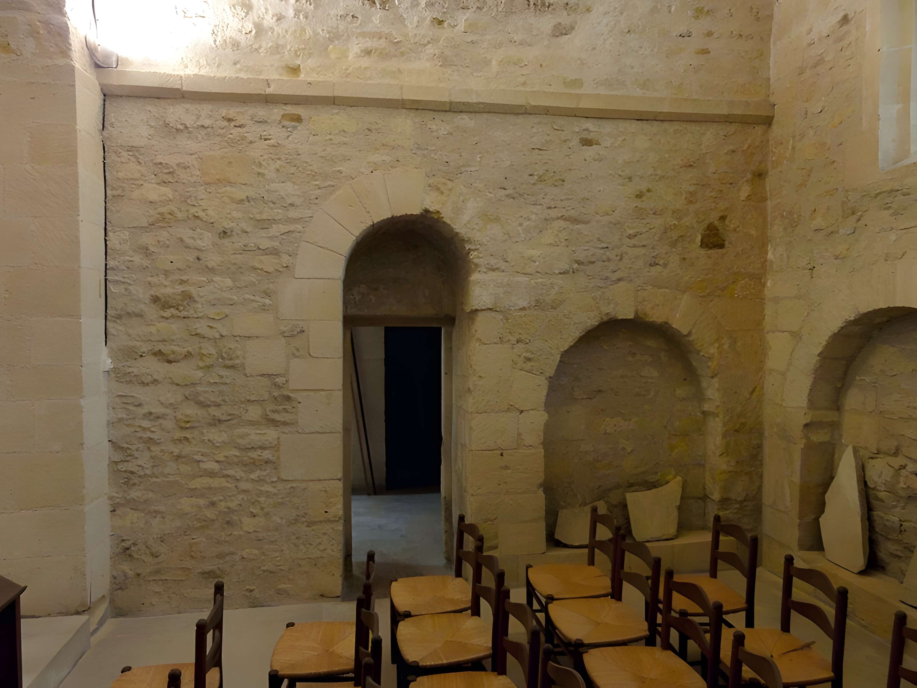 Église Saint-André de Moussy