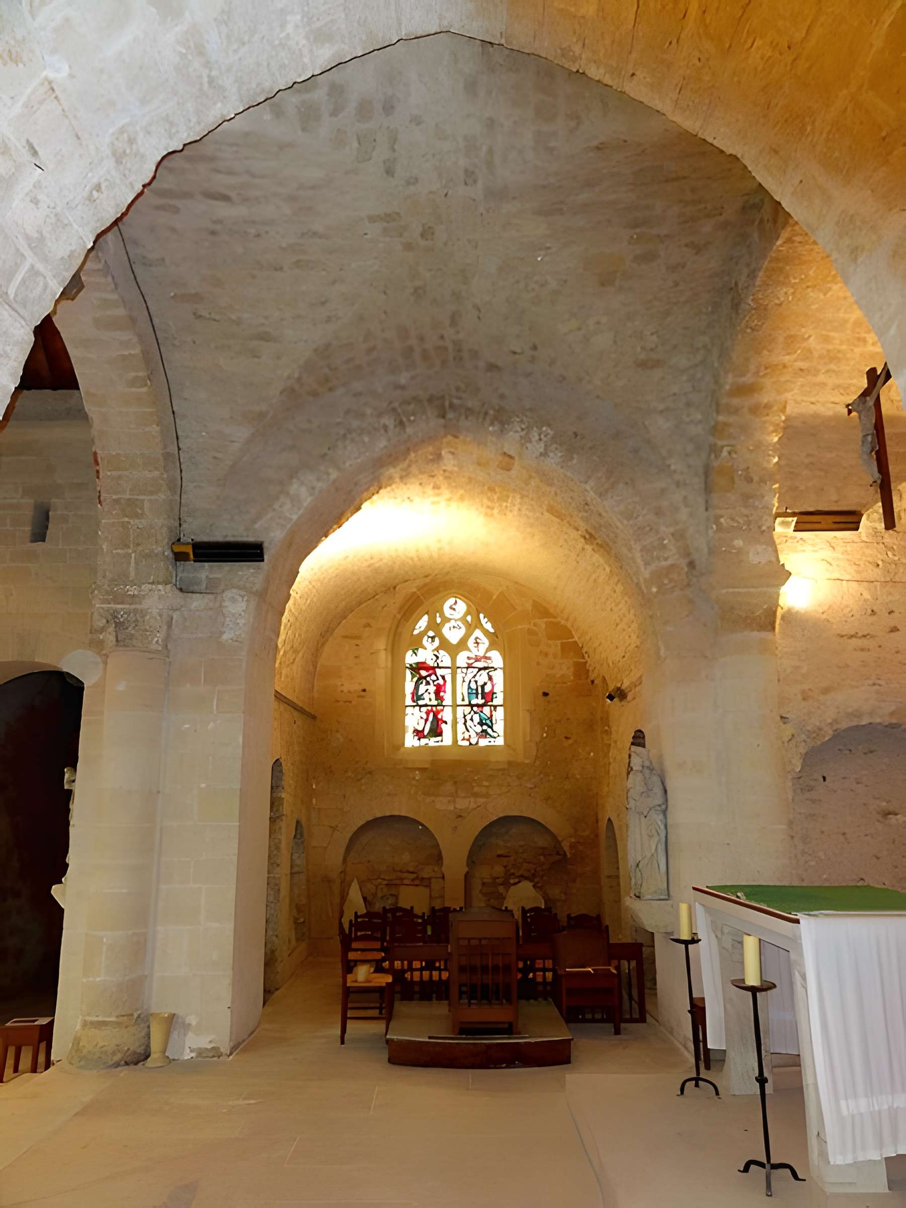 Église Saint-André de Moussy