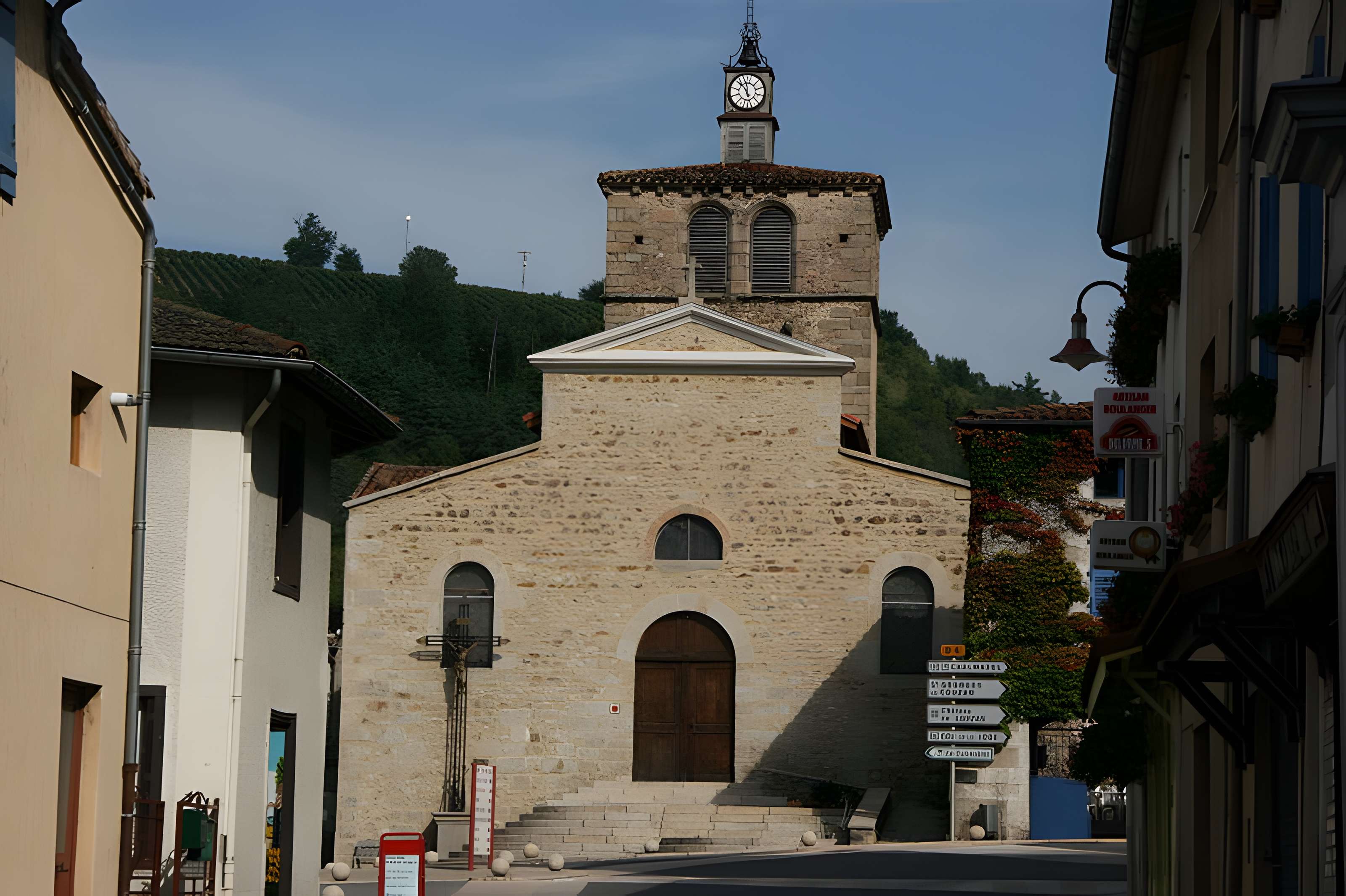 Église Saint-André de Sail-sous-Couzan
