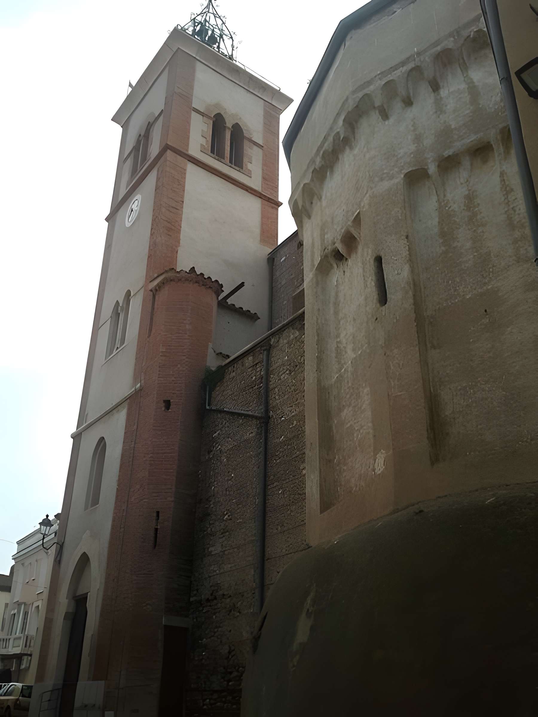 Église Saint-André de Saint-Féliu-d'Avall