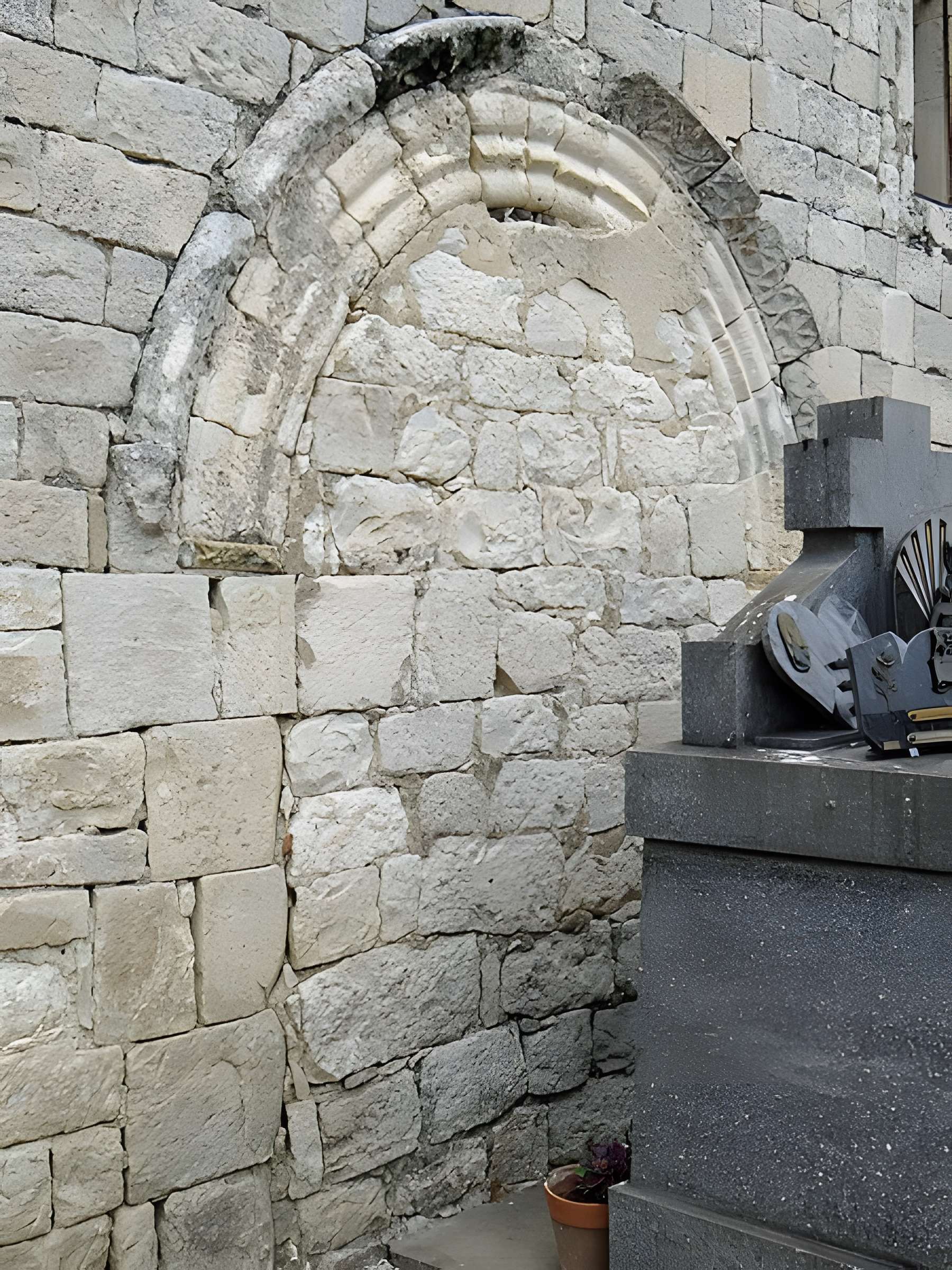 Église Saint-André-de-Carabaisse de Tournon-d'Agenais