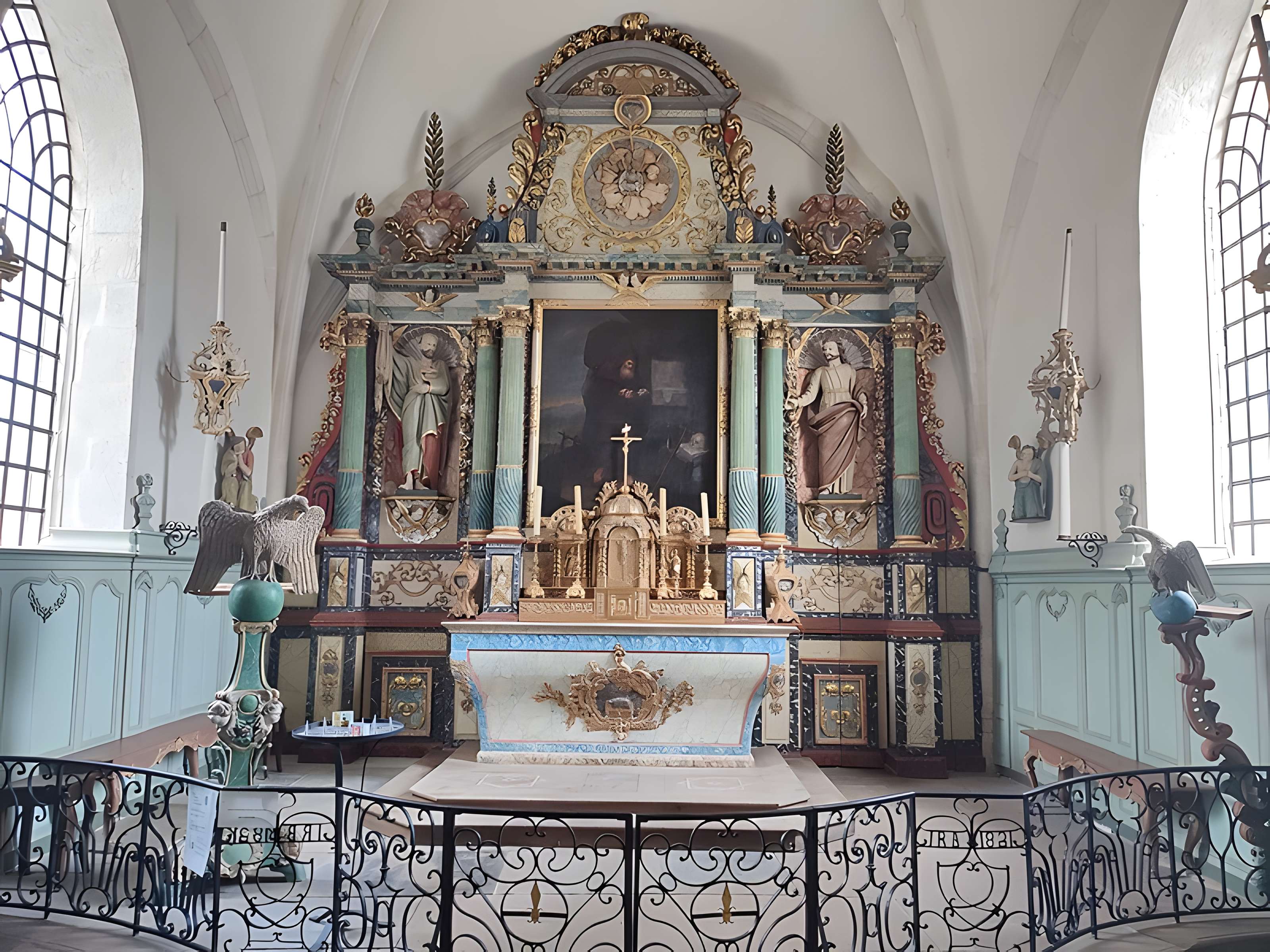 Église Saint-Antoine de Cernay-l'Église