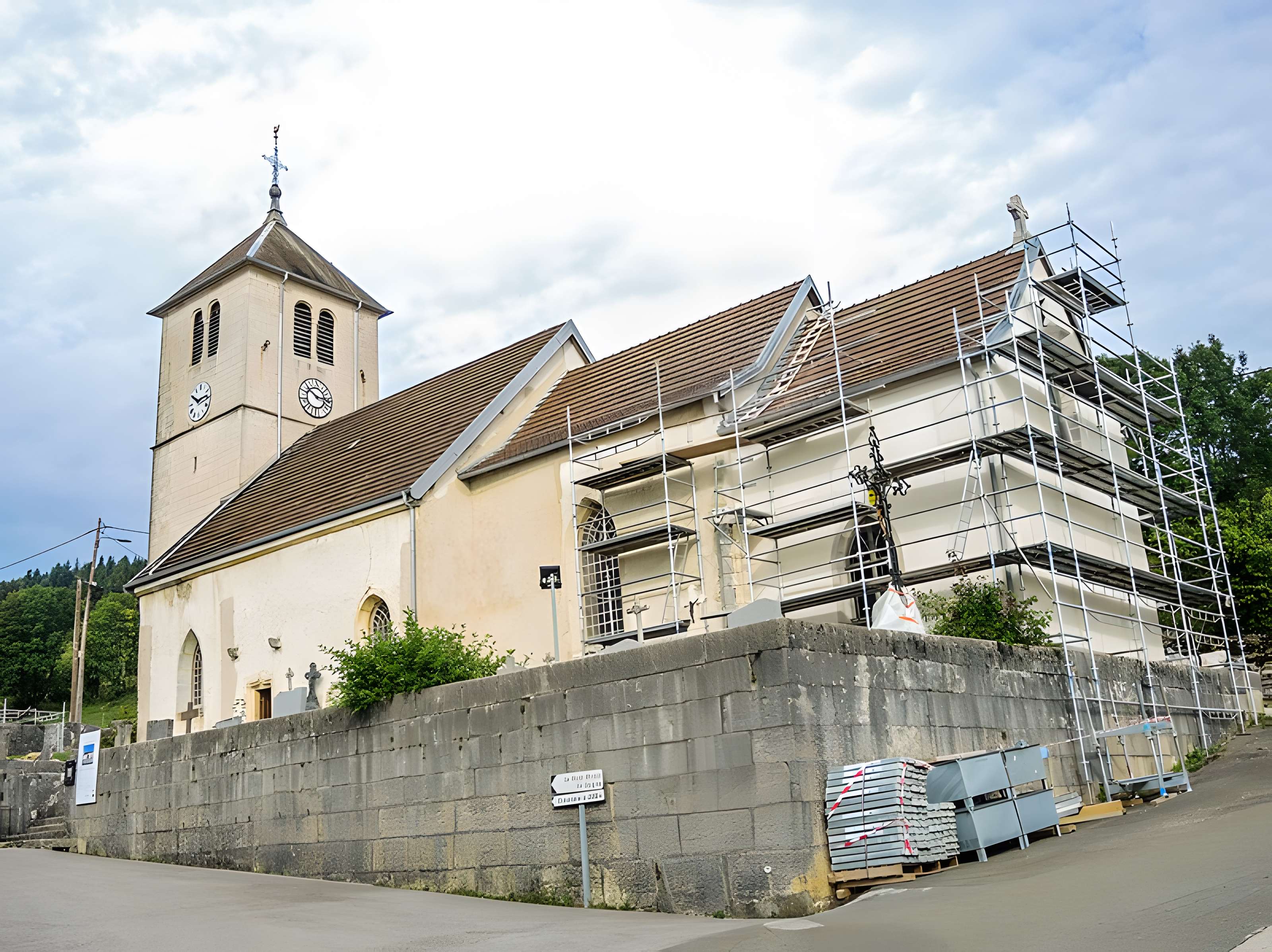 Église Saint-Antoine de Cernay-l'Église