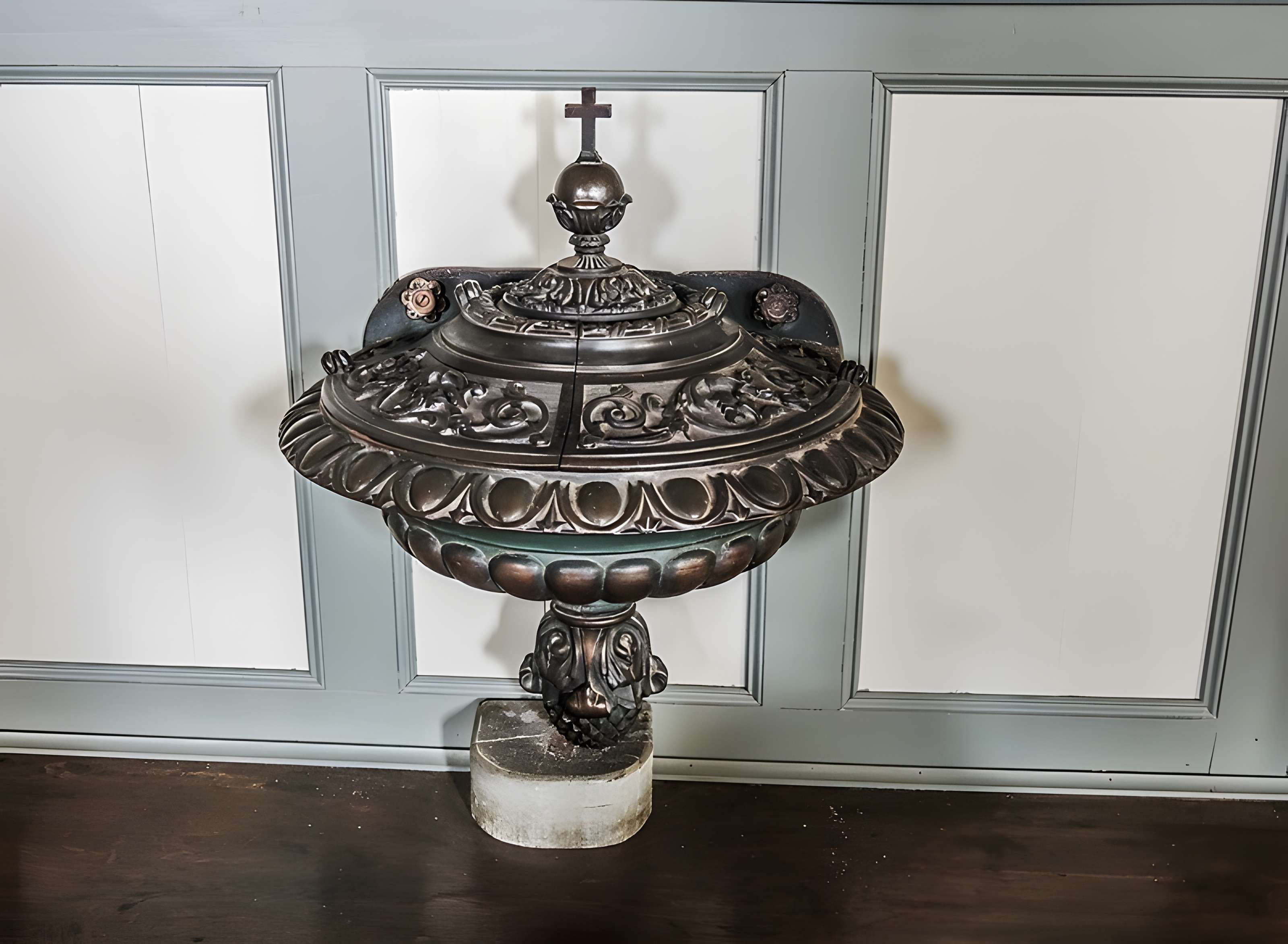 Église Saint-Antoine de Cernay-l'Église