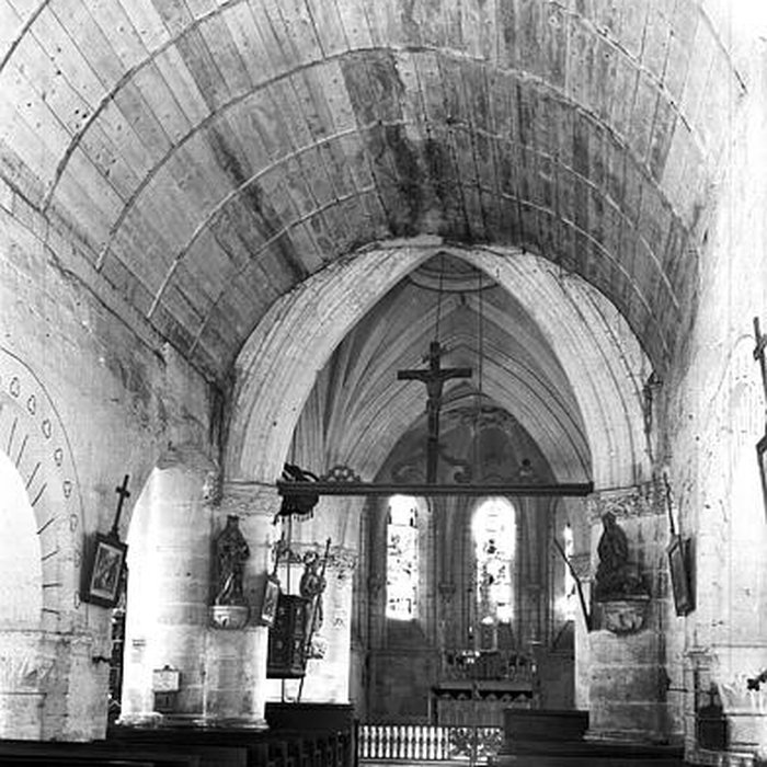 Photo de Église Saint-Antoine de Poivres et croix