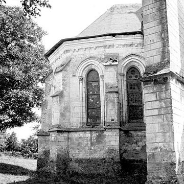 Église Saint-Antoine de Poivres et croix