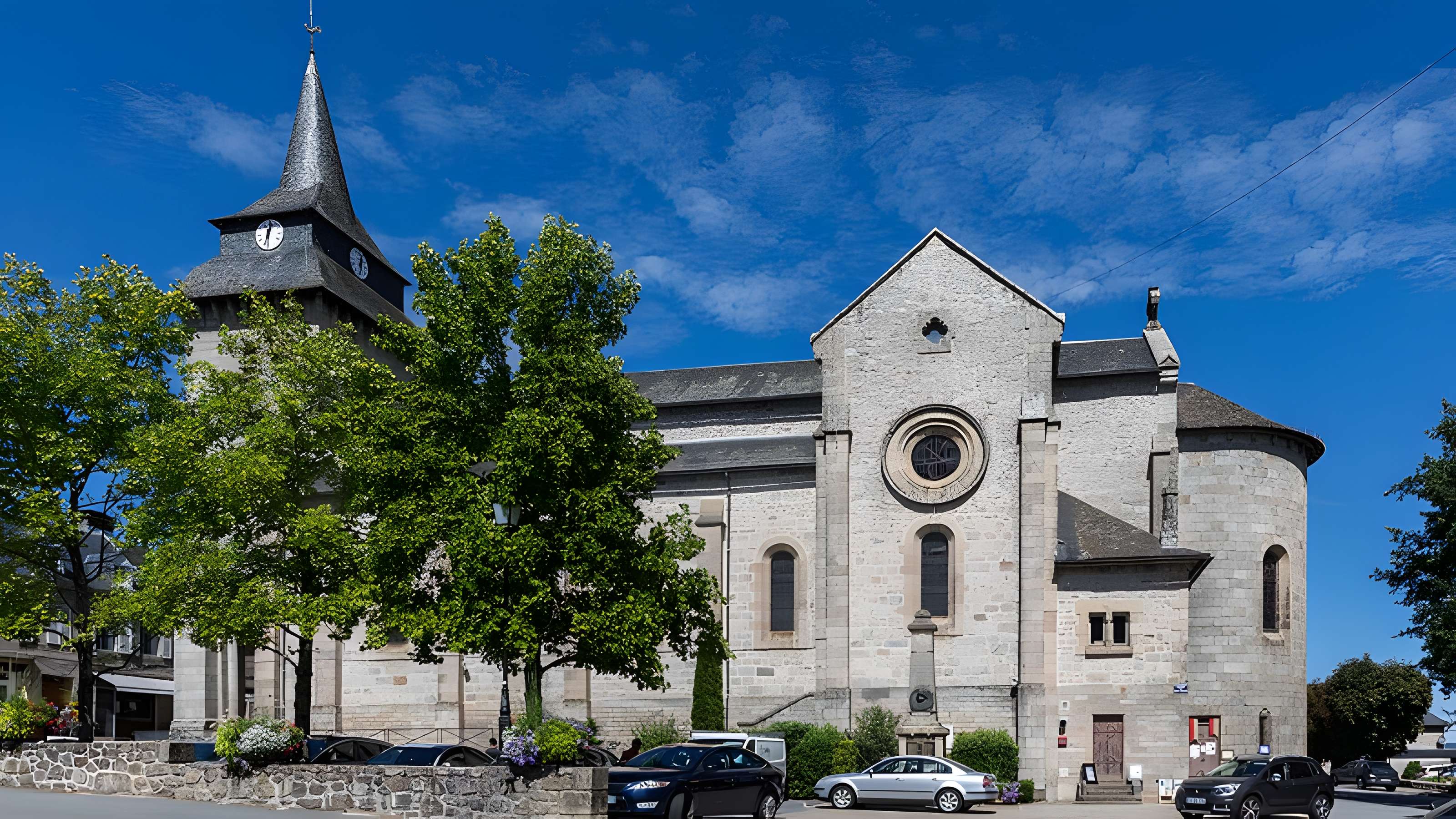 Église Saint-Antoine-l'Ermite d'Égletons