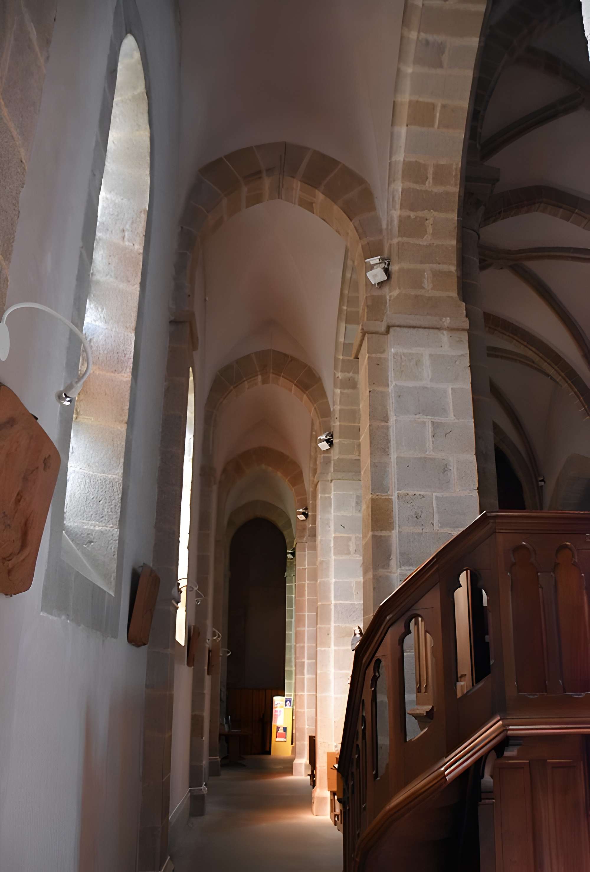 Église Saint-Antoine-l'Ermite d'Égletons