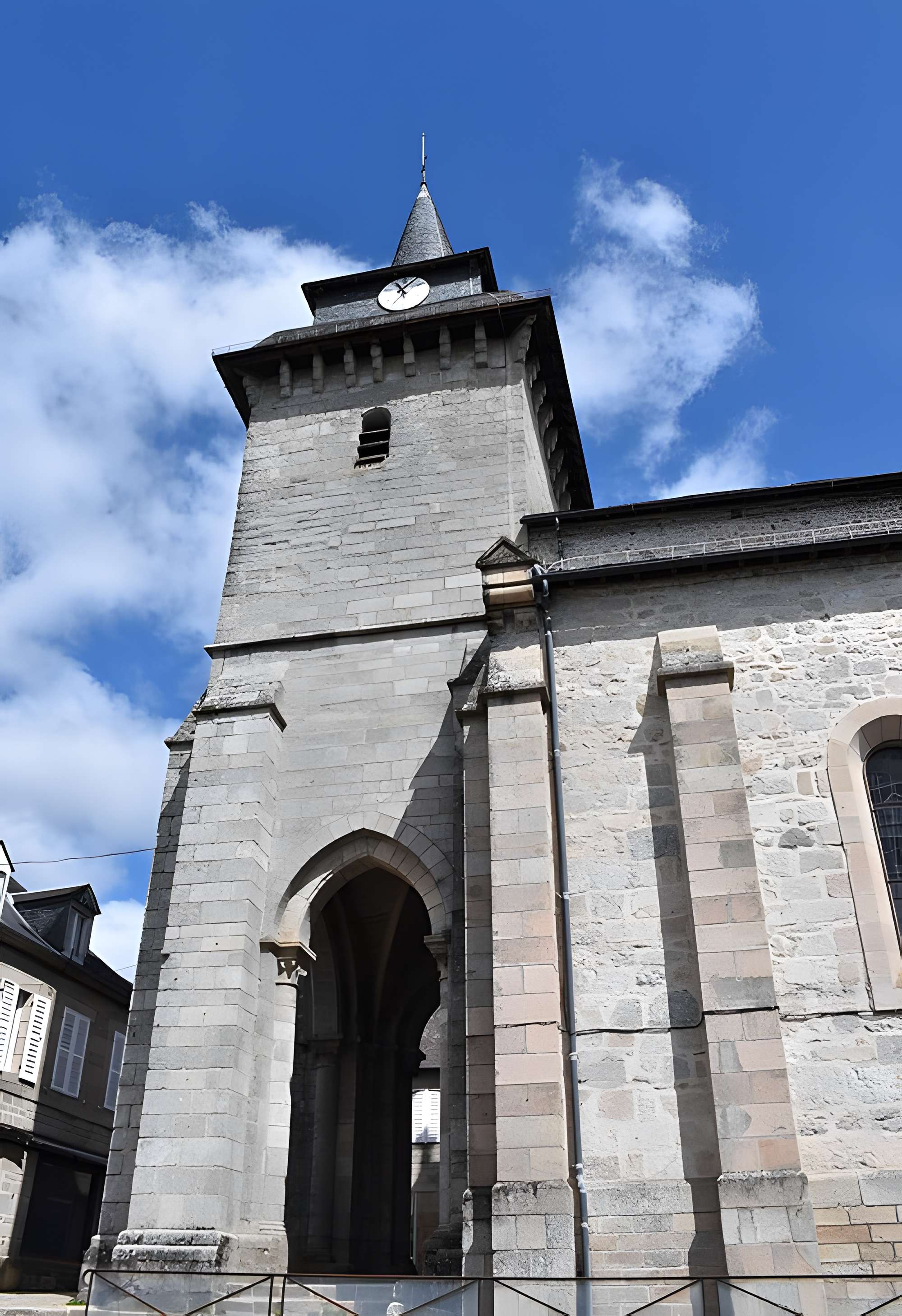 Église Saint-Antoine-l'Ermite d'Égletons