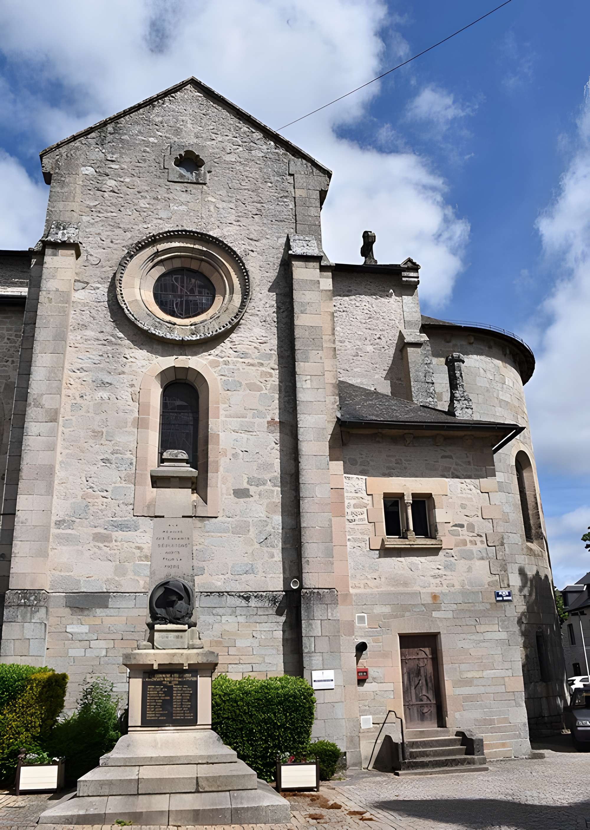 Église Saint-Antoine-l'Ermite d'Égletons