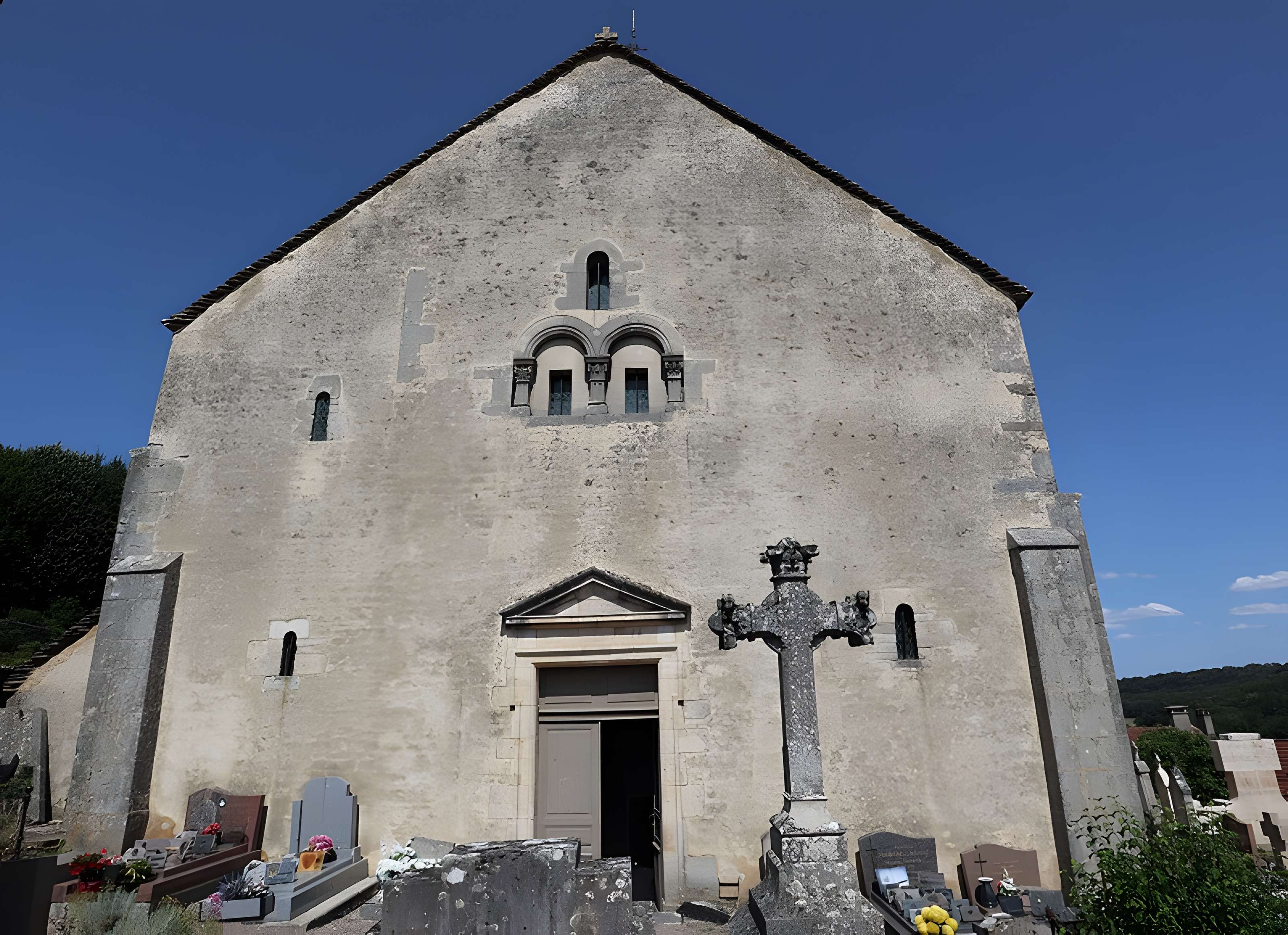 Église Saint-Antonin de Bussy-le-Grand