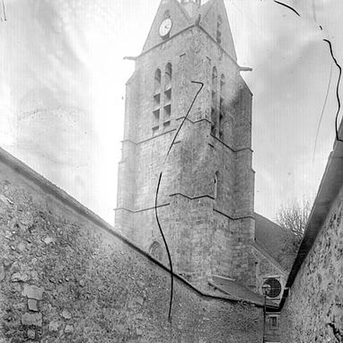 Photo de Église Saint-Apolinaire de Salins