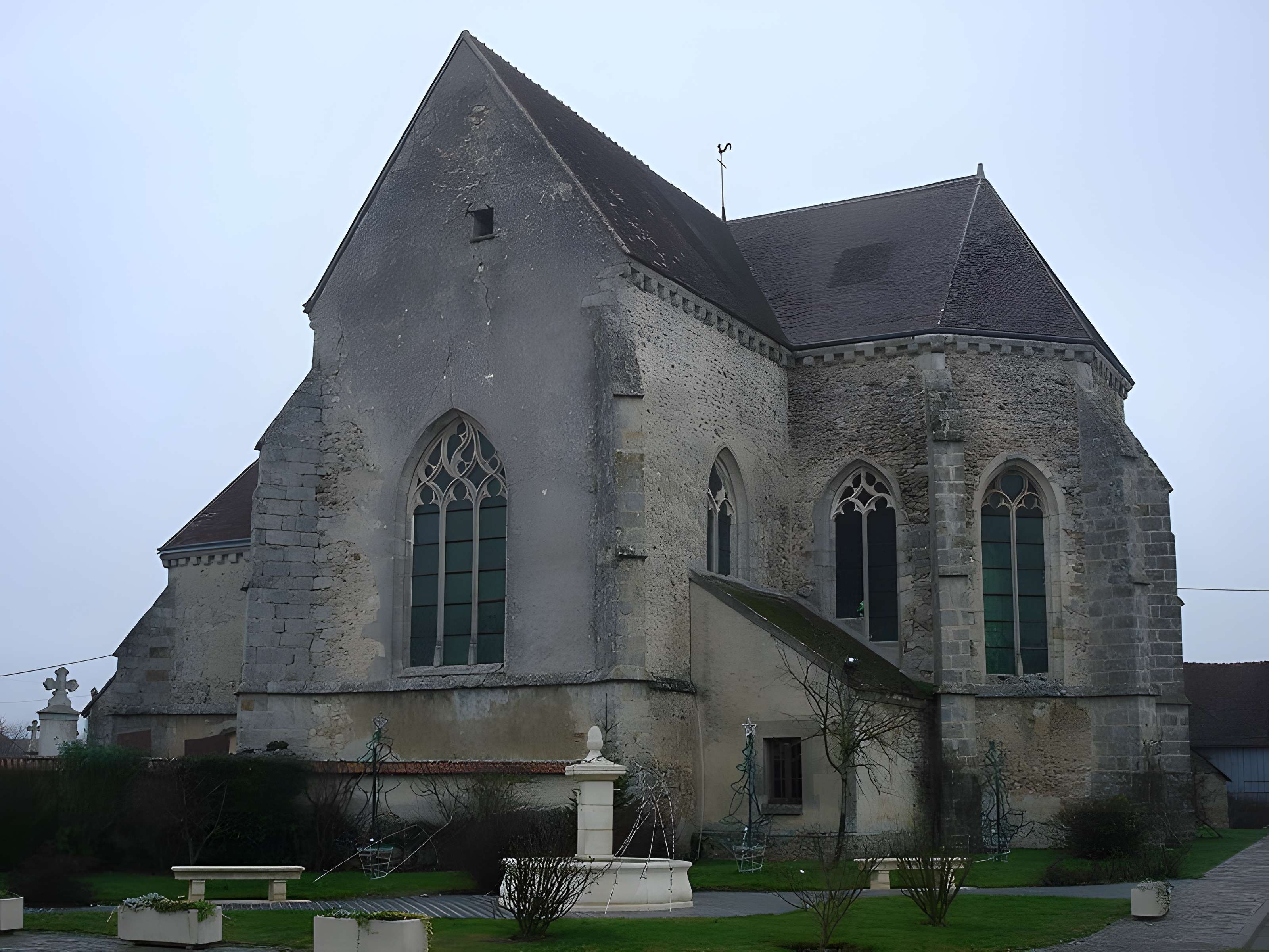 Église Saint-Apollinaire de Broussy-le-Grand 