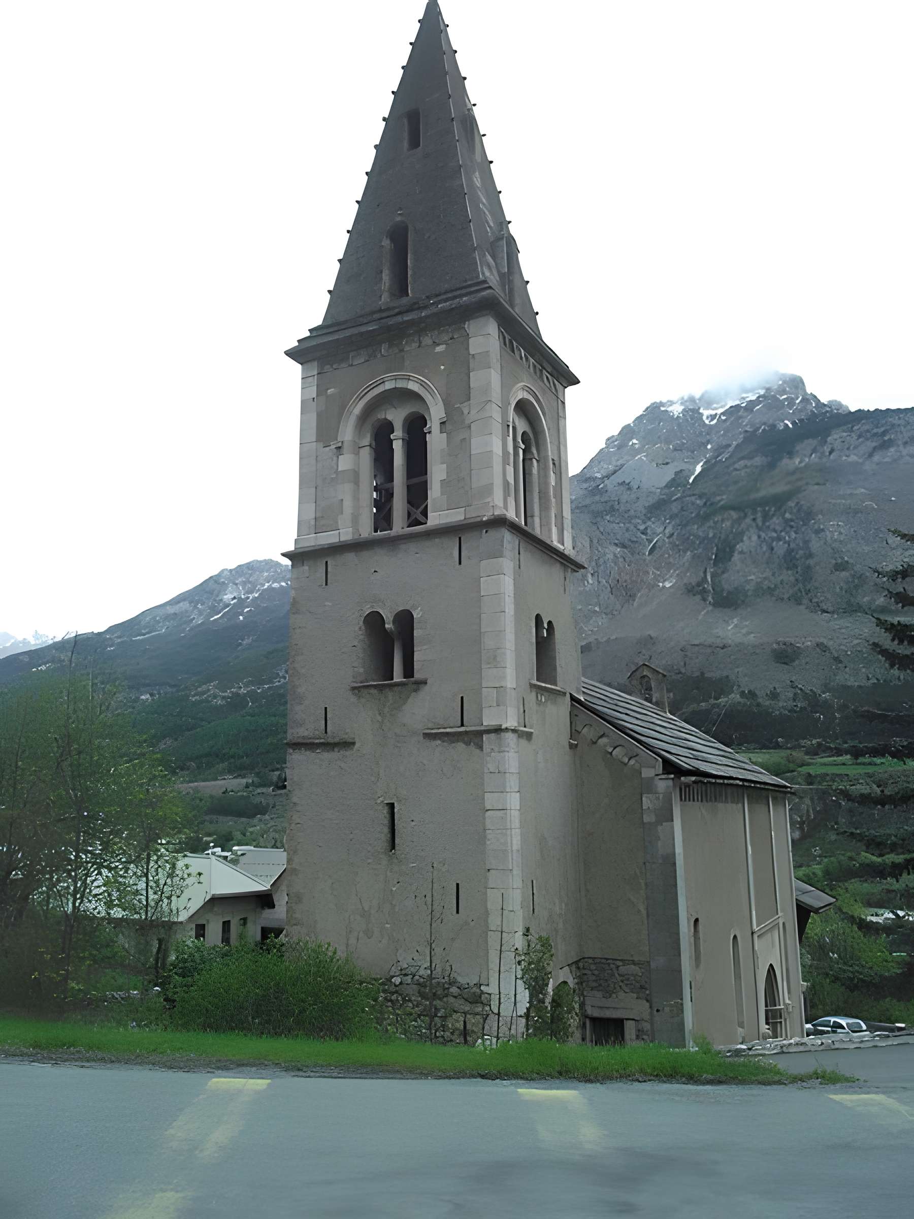Église Saint-Apollinaire de L'Argentière-la-Bessée