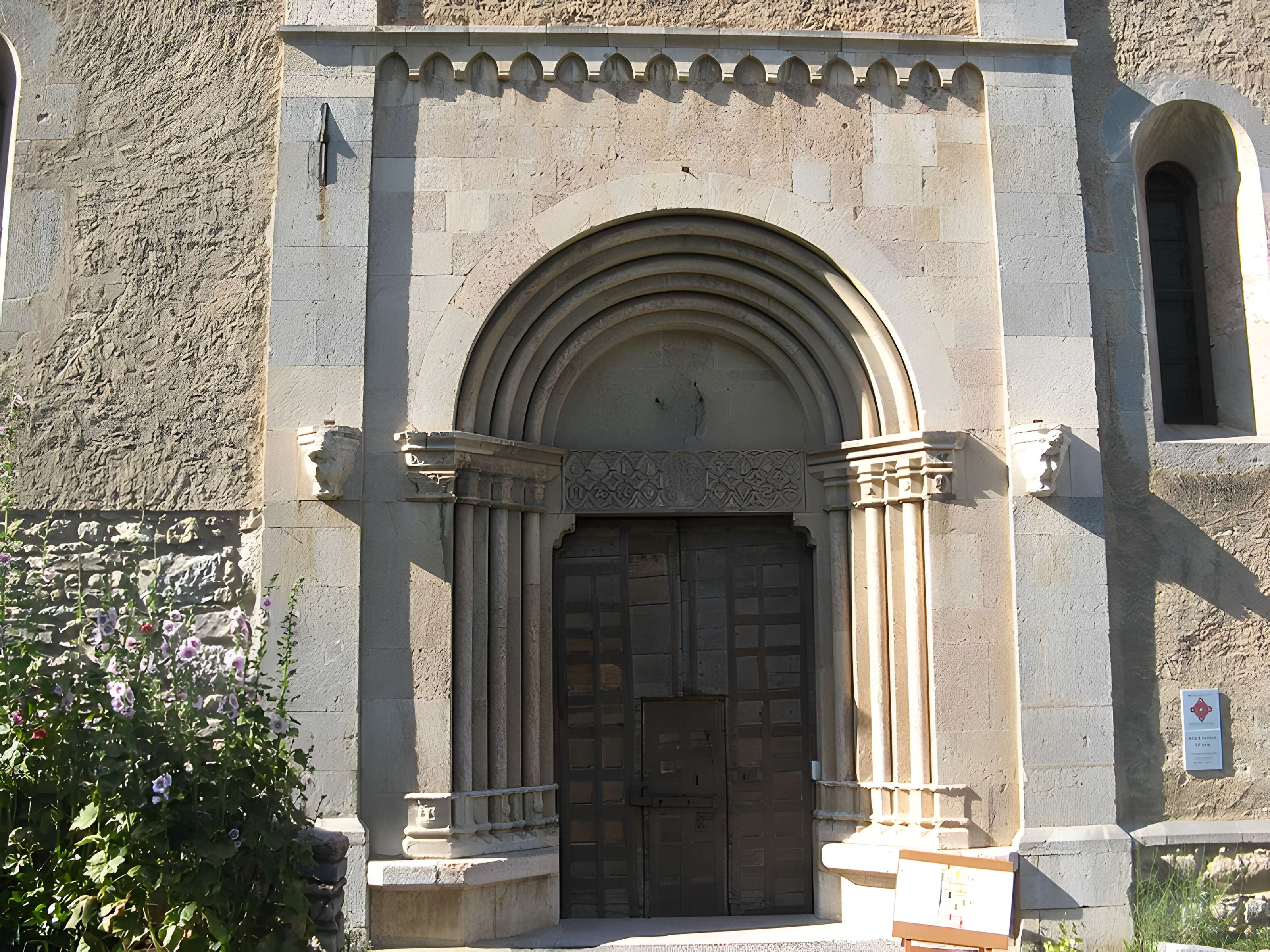Église Saint-Apollinaire de L'Argentière-la-Bessée