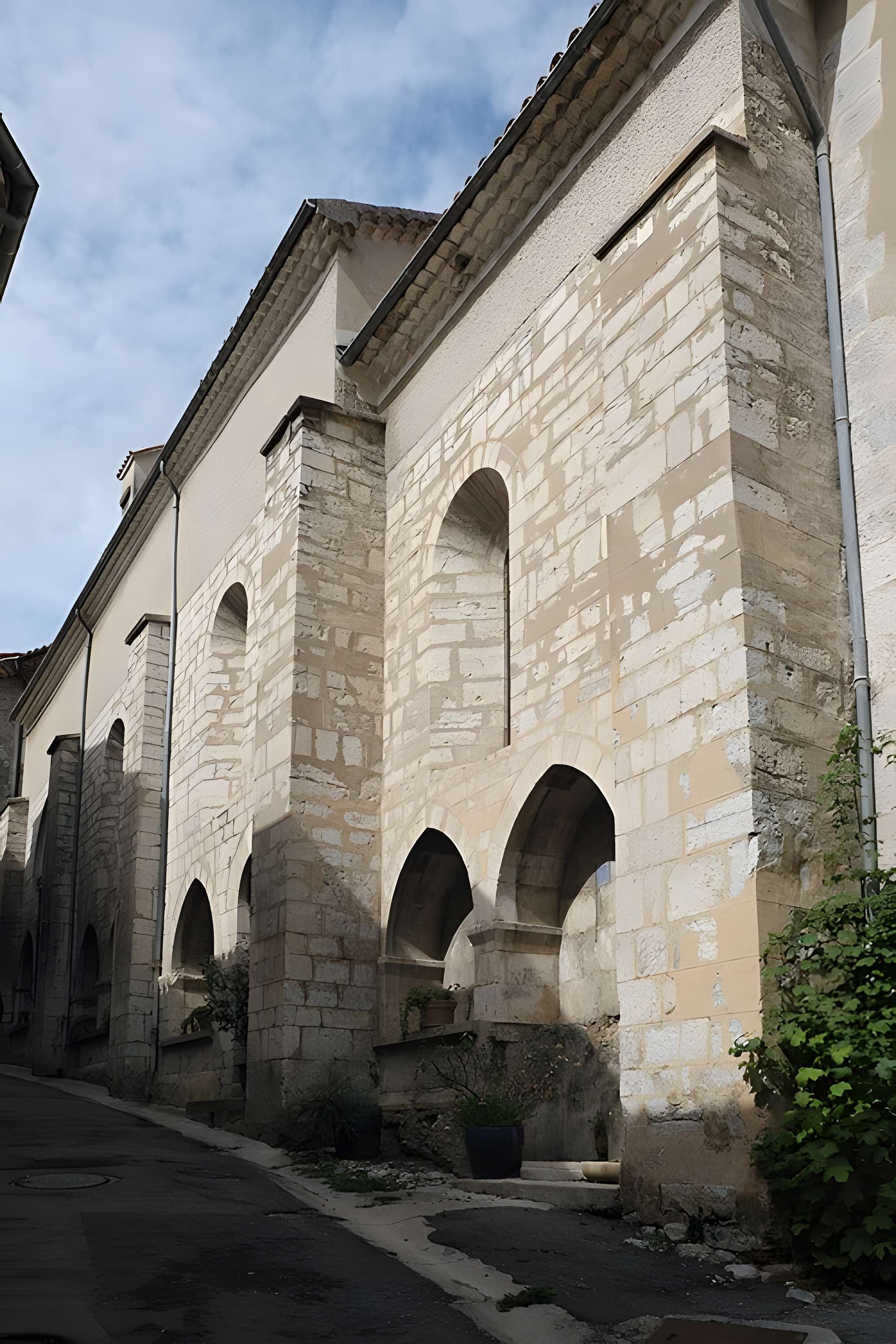 Église Saint-Arey de Serres