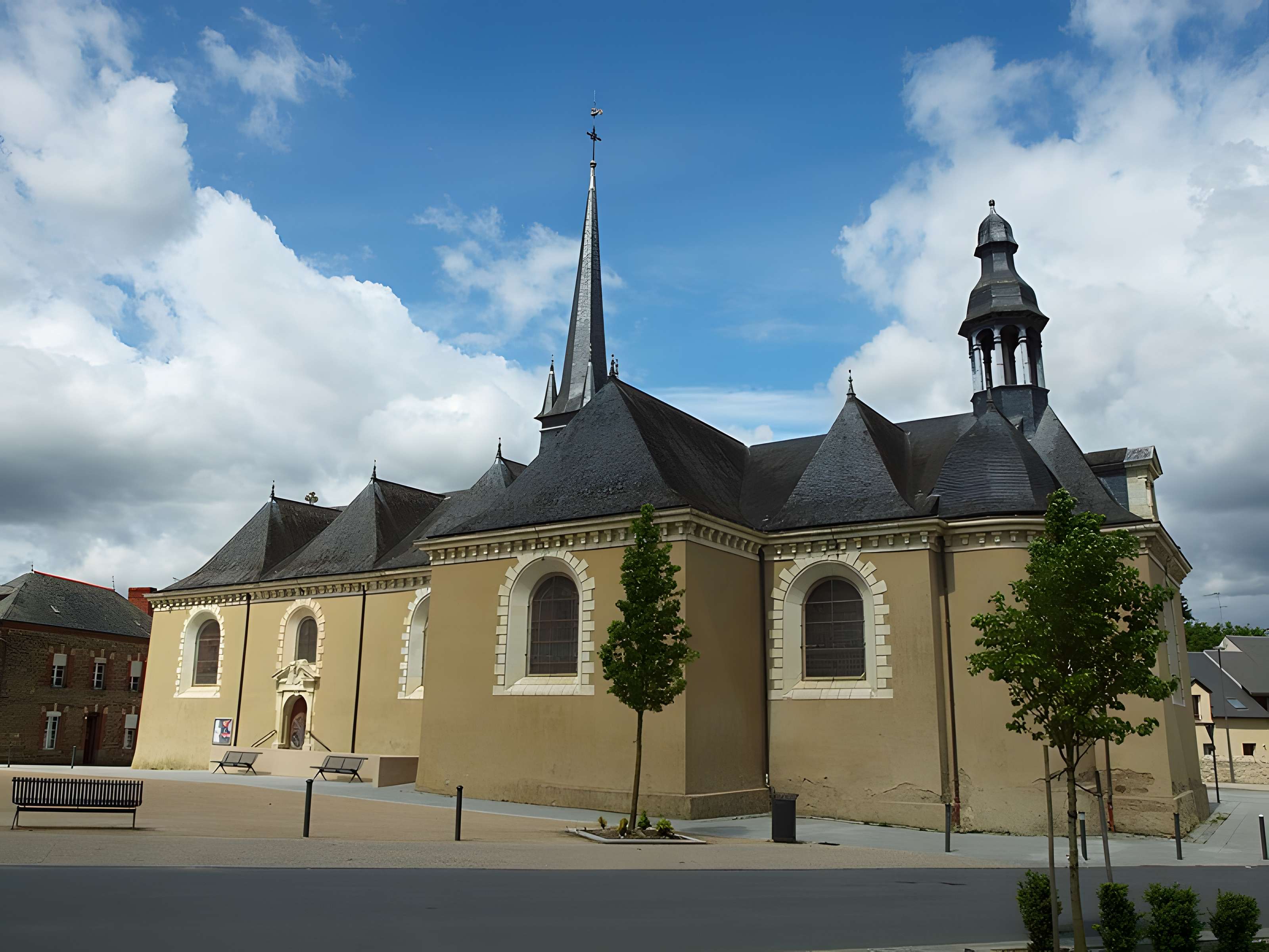 Église Saint-Armel de Saint-Armel
