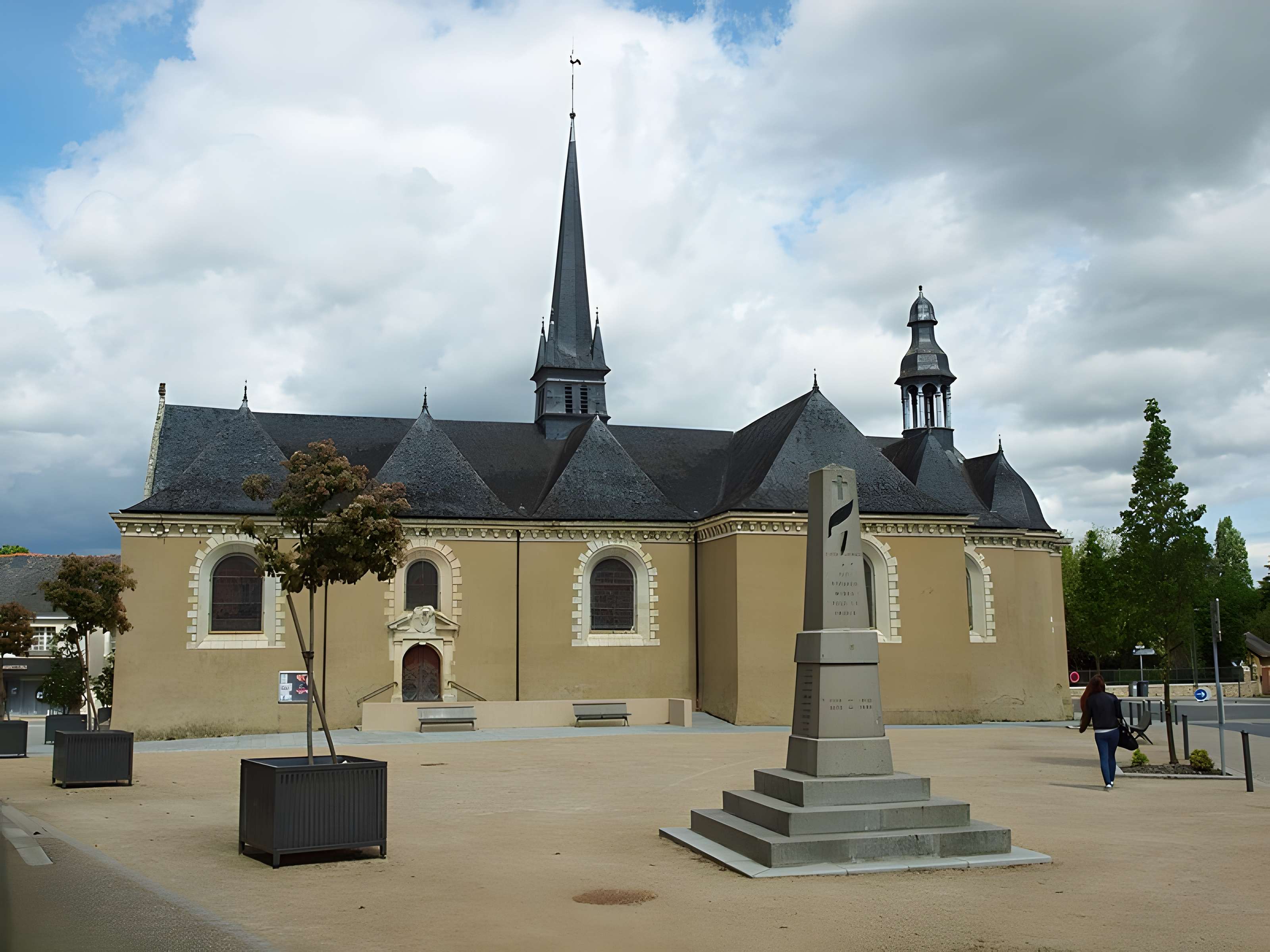 Église Saint-Armel de Saint-Armel