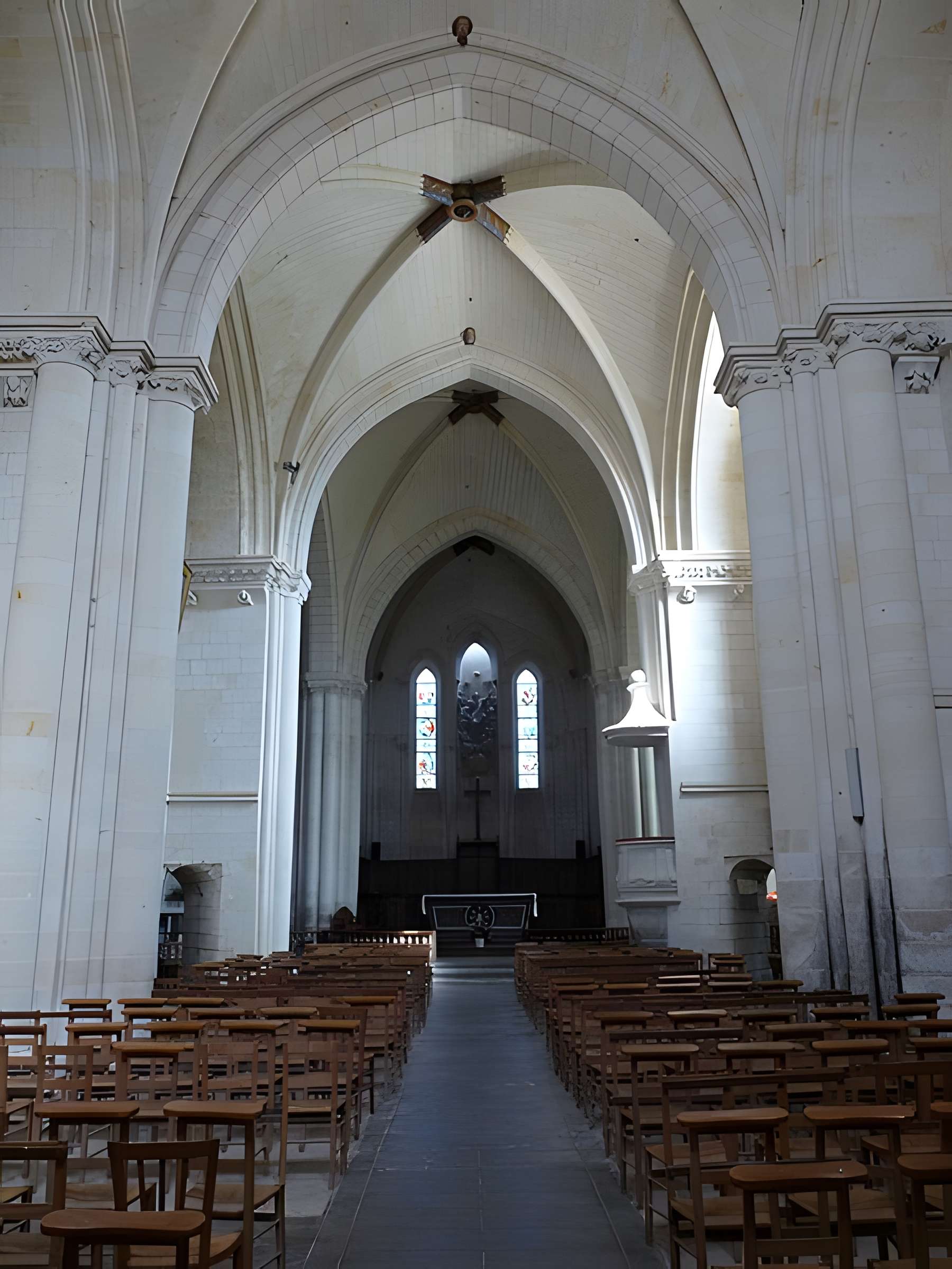 Église Saint-Aubin de Blaison