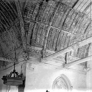 Église Saint-Aubin de Doudeauville-en-Vexin