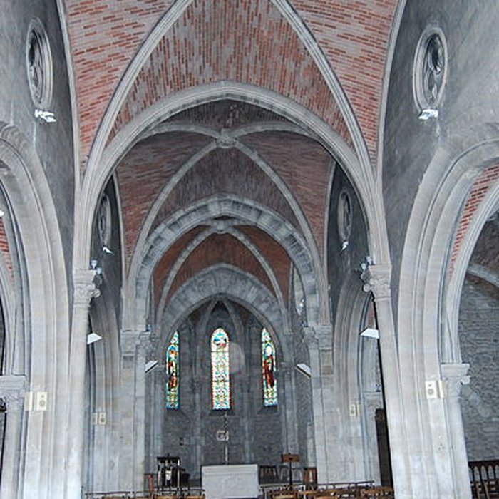 Photo de Église Saint-Aubin de Latresne