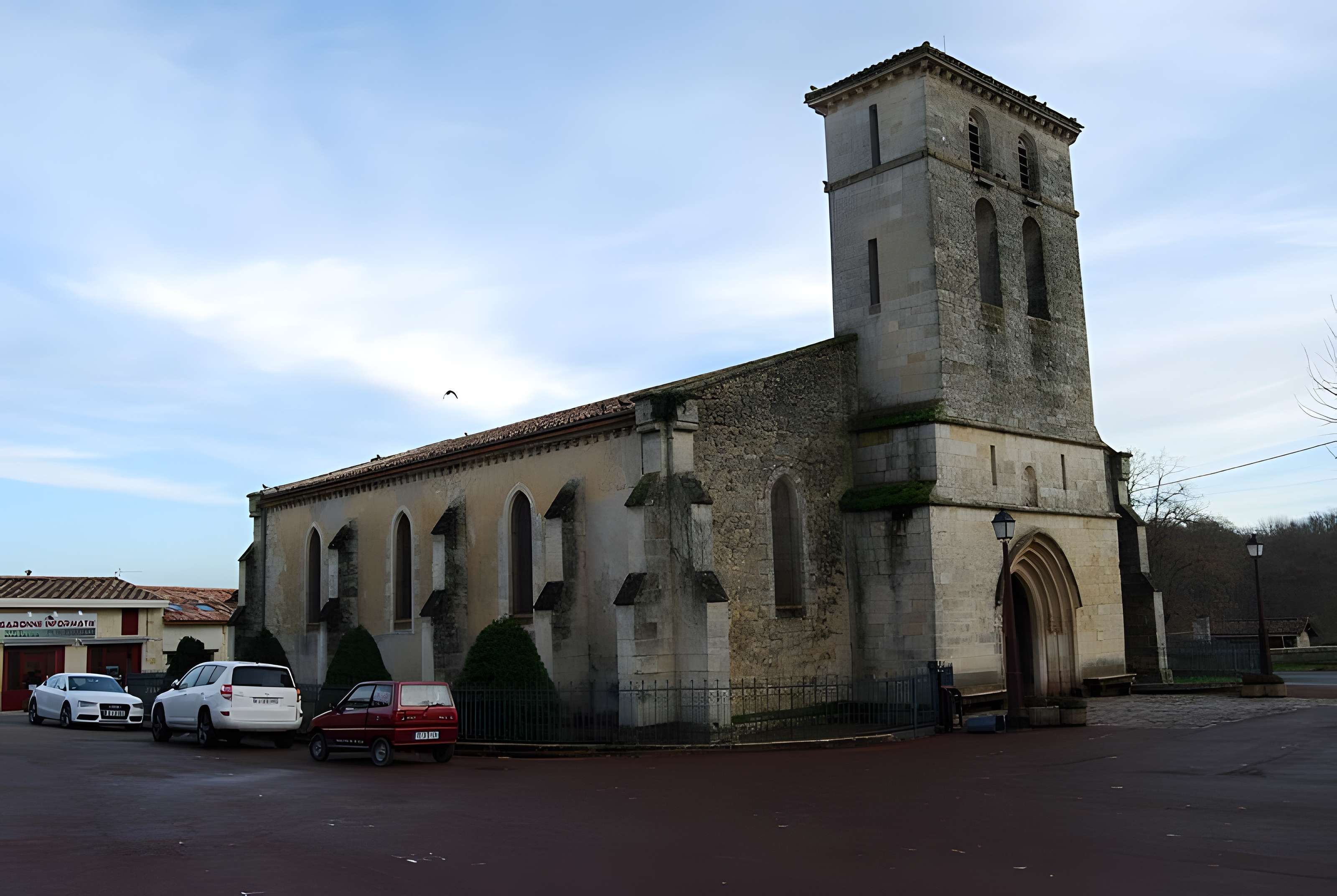 Église Saint-Aubin de Latresne 
