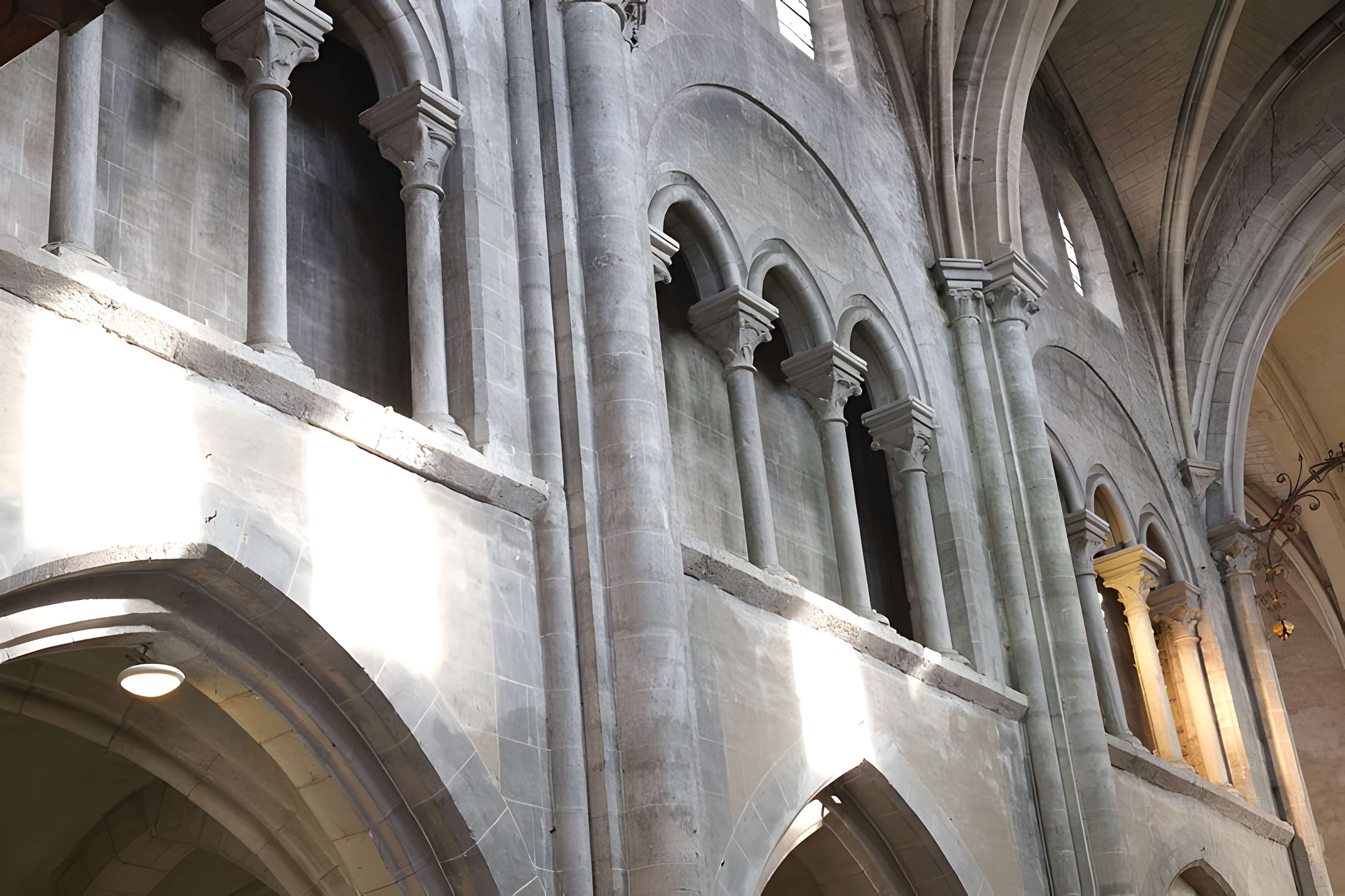 Église Saint-Aubin de Pacy-sur-Eure