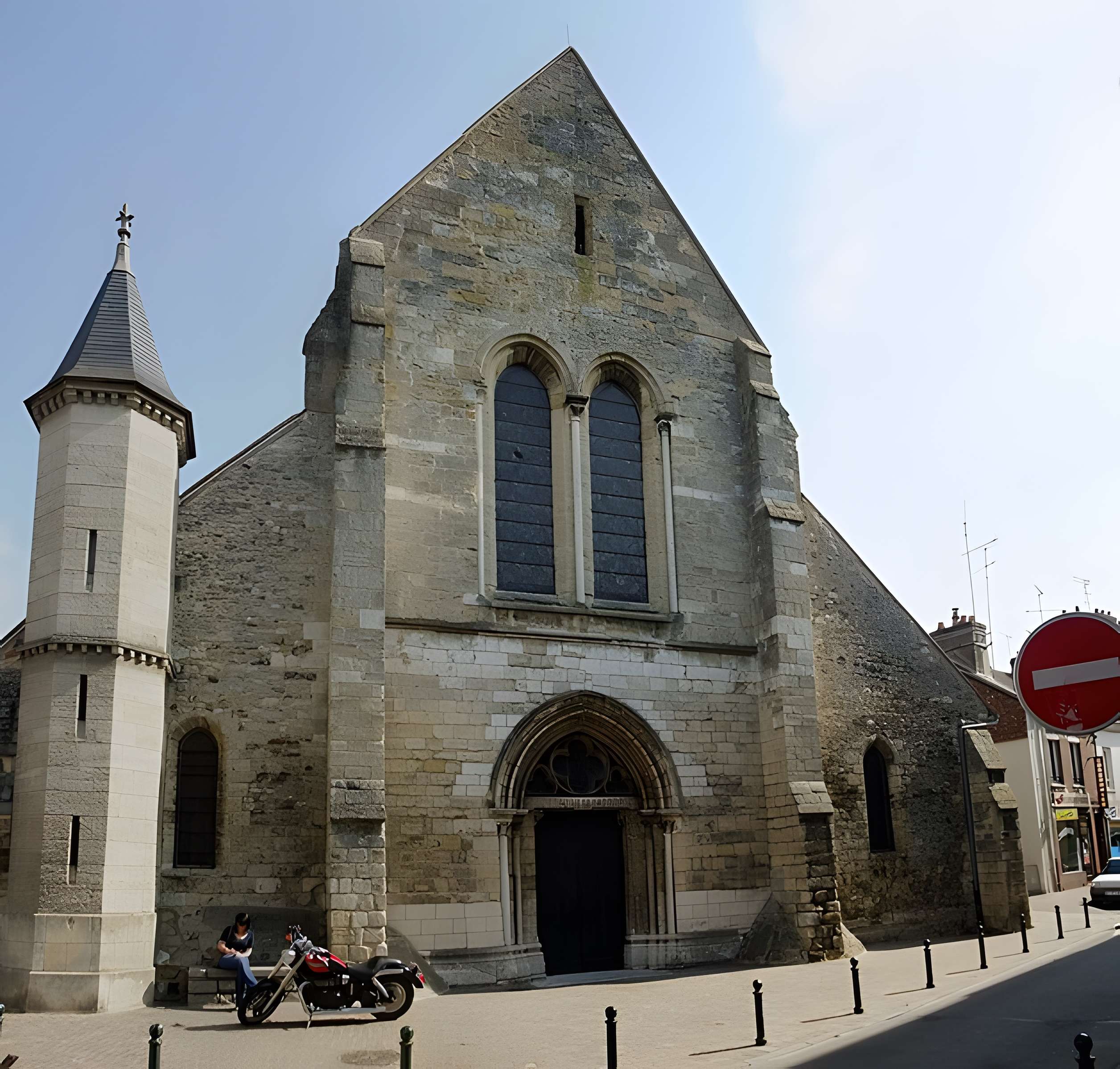 Église Saint-Aubin de Pacy-sur-Eure
