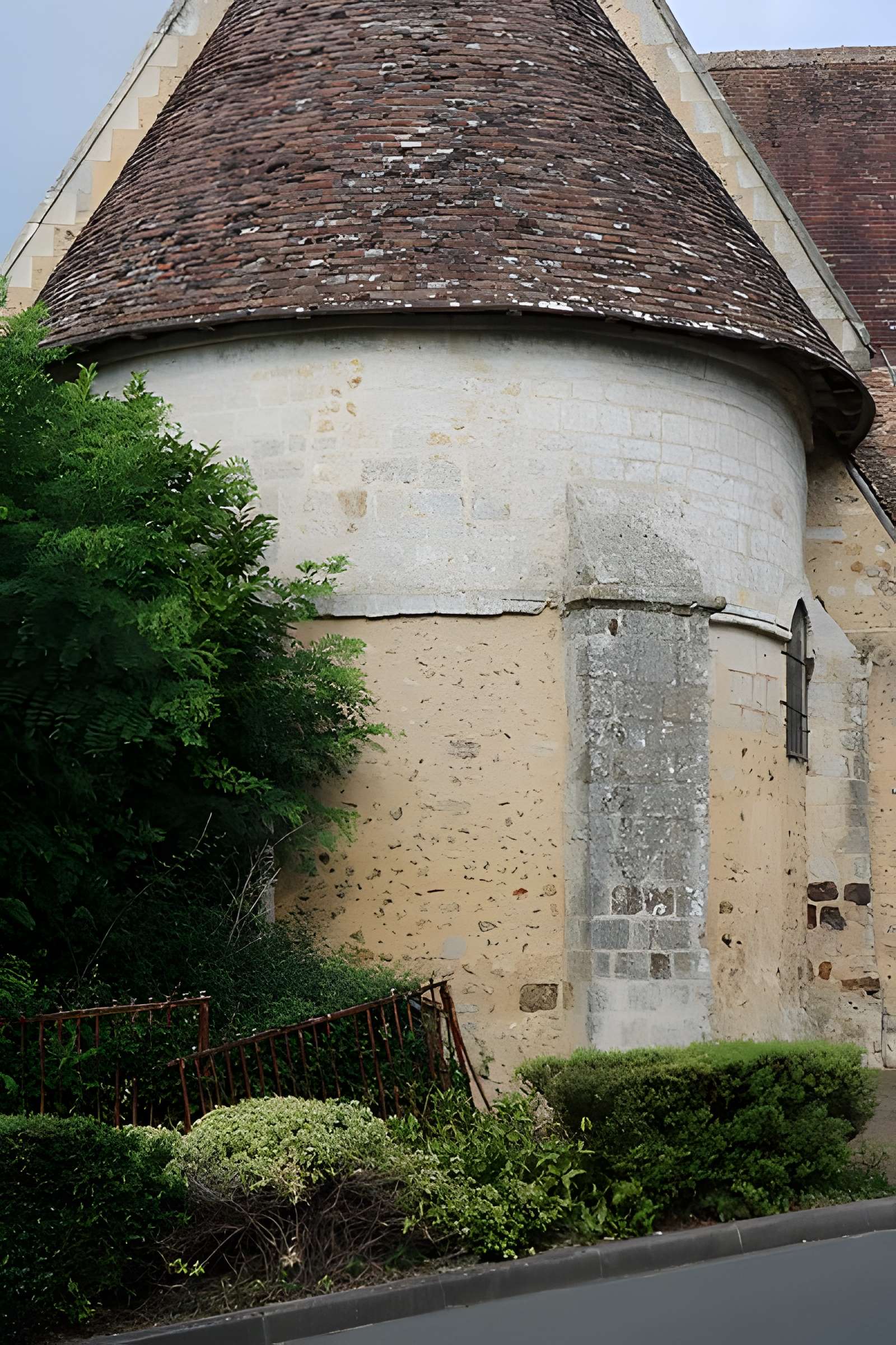 Église Saint-Aubin de Saint-Aubin-des-Coudrais