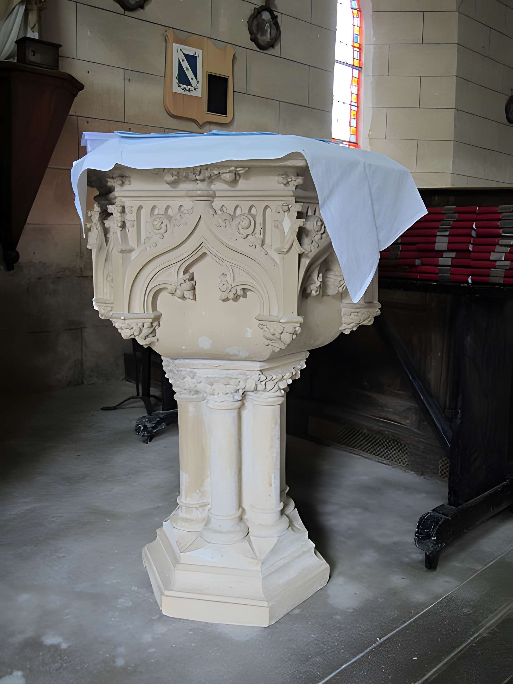 Église Saint-Aubin de Saint-Aubin-des-Préaux