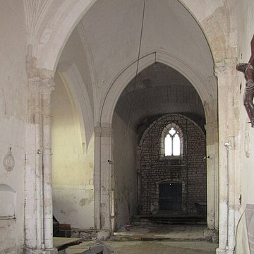 Eglise à lexception de la sacristie adossée au chevet