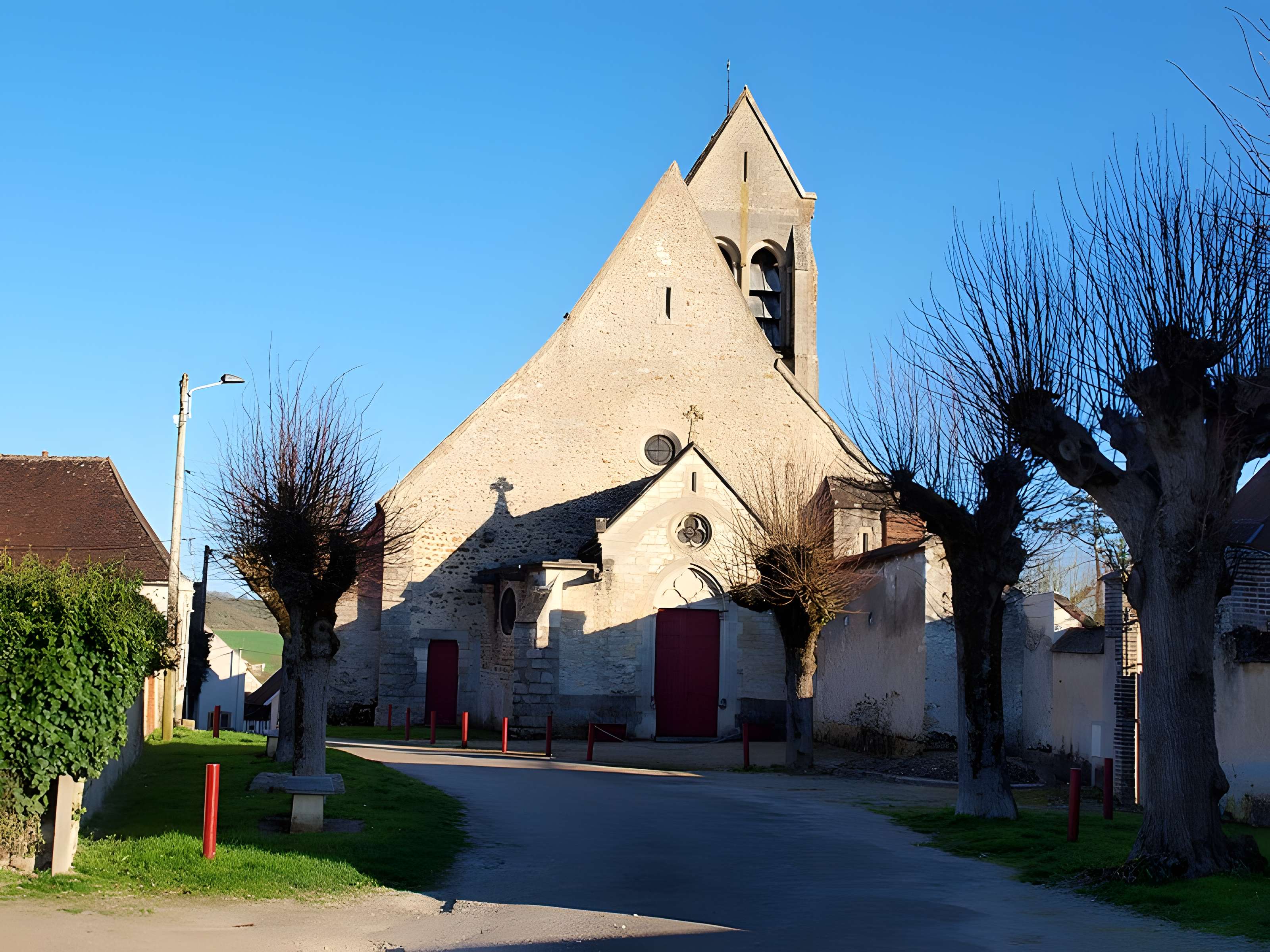 Église Saint-Aubin de Saint-Aubin-sur-Yonne