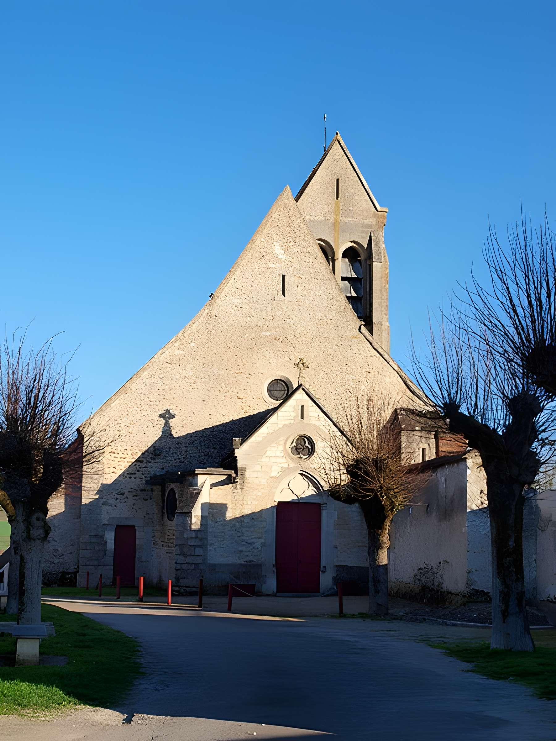 Église Saint-Aubin de Saint-Aubin-sur-Yonne