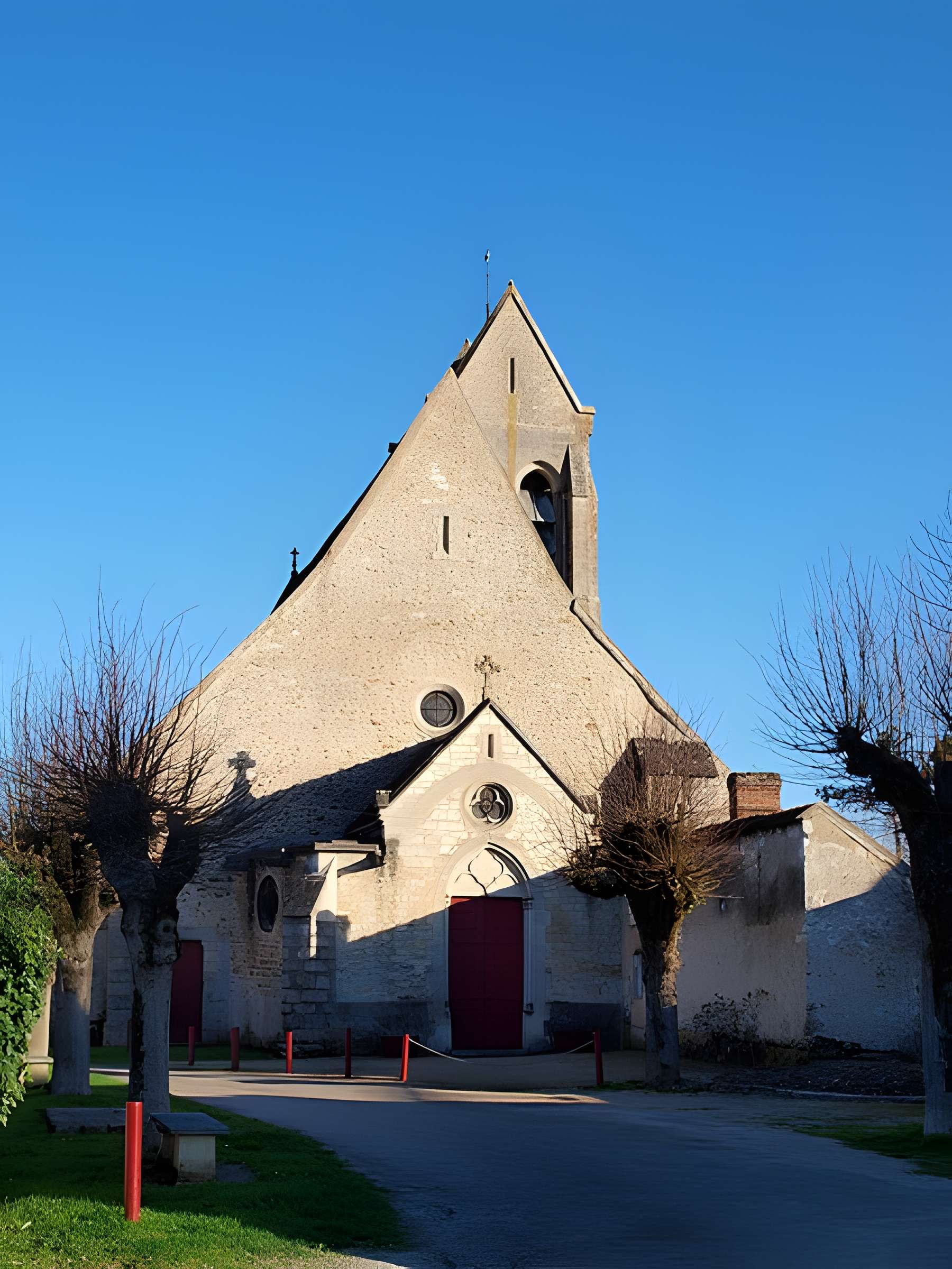 Église Saint-Aubin de Saint-Aubin-sur-Yonne