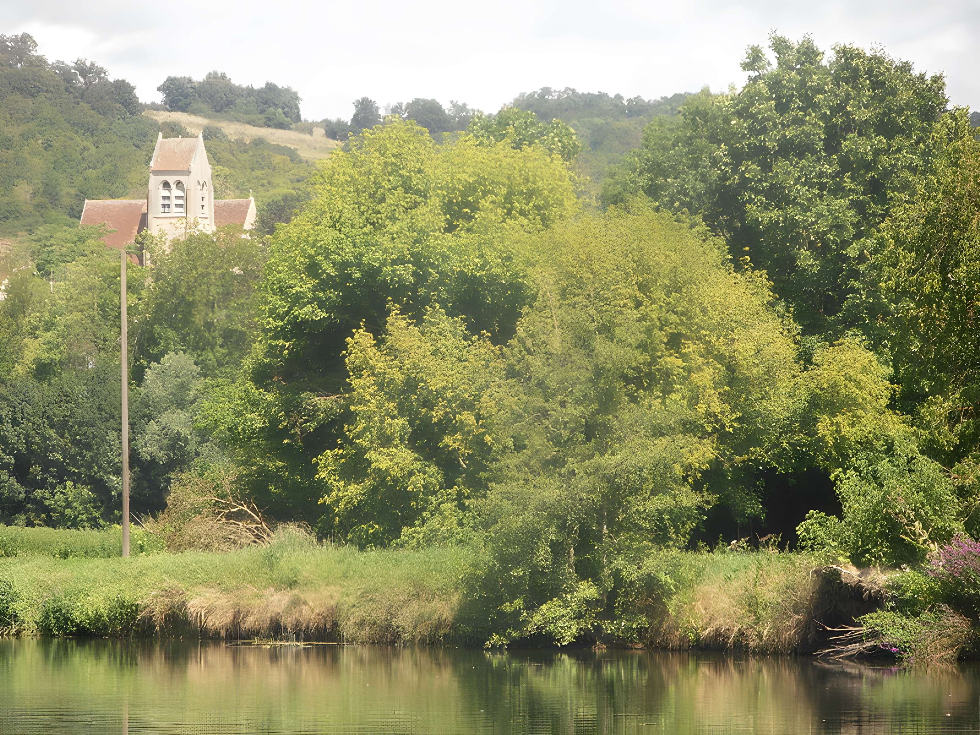 Église Saint-Aubin de Saint-Aubin-sur-Yonne