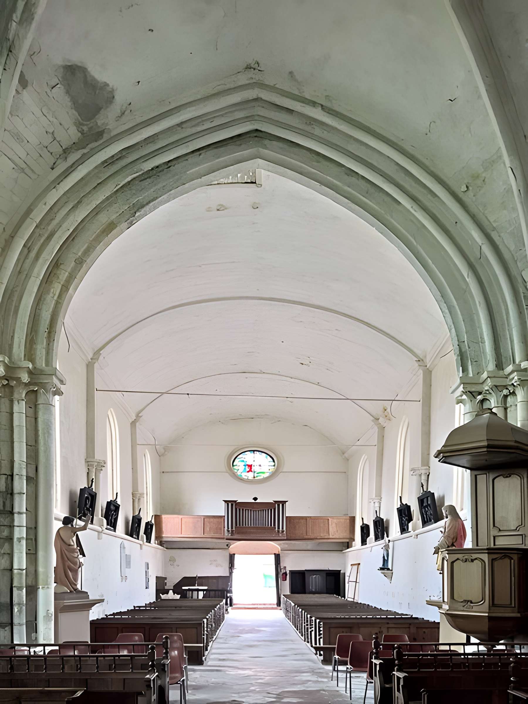 Église Saint-Aubin de Sommereux