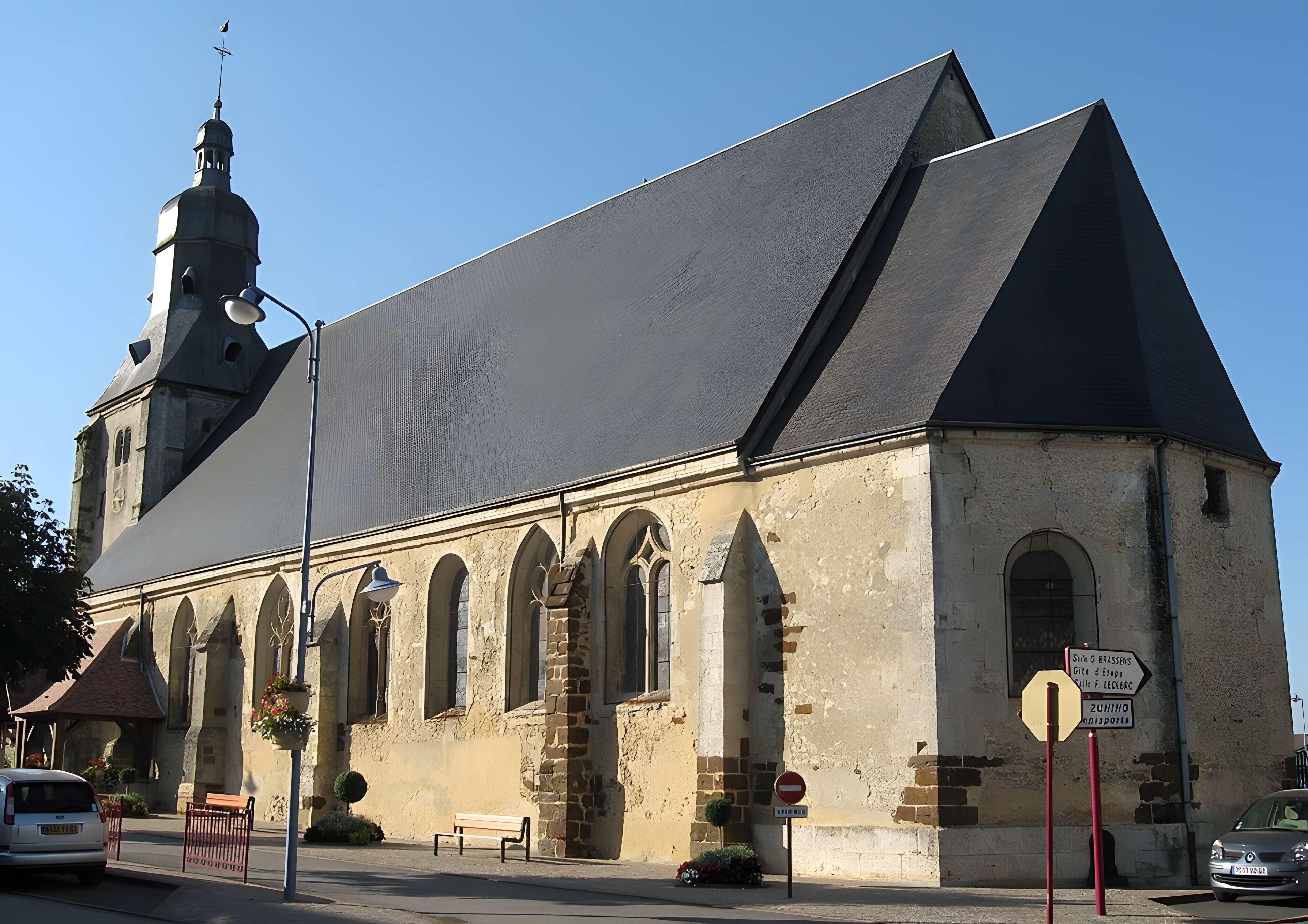 Église Saint-Aubin de Tourouvre