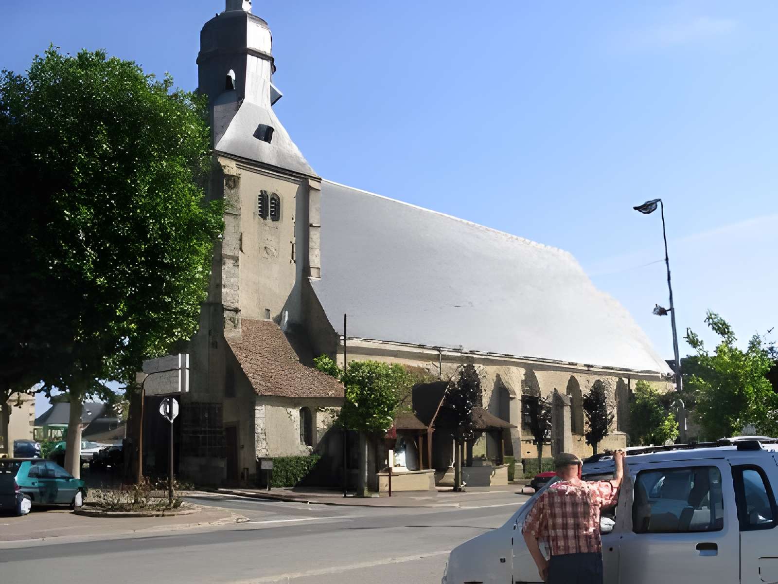 Église Saint-Aubin de Tourouvre