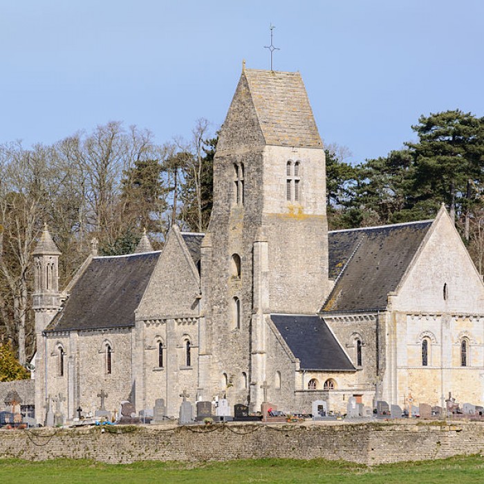 Photo de Église Saint-Aubin de Vaux-sur-Aure