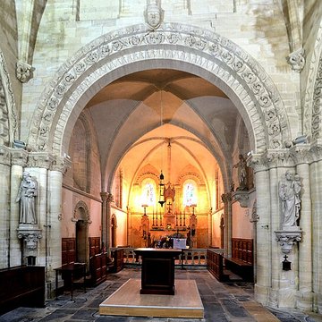 Église Saint-Aubin de Vaux-sur-Aure