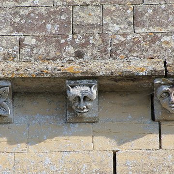 Église Saint-Aubin de Vaux-sur-Aure