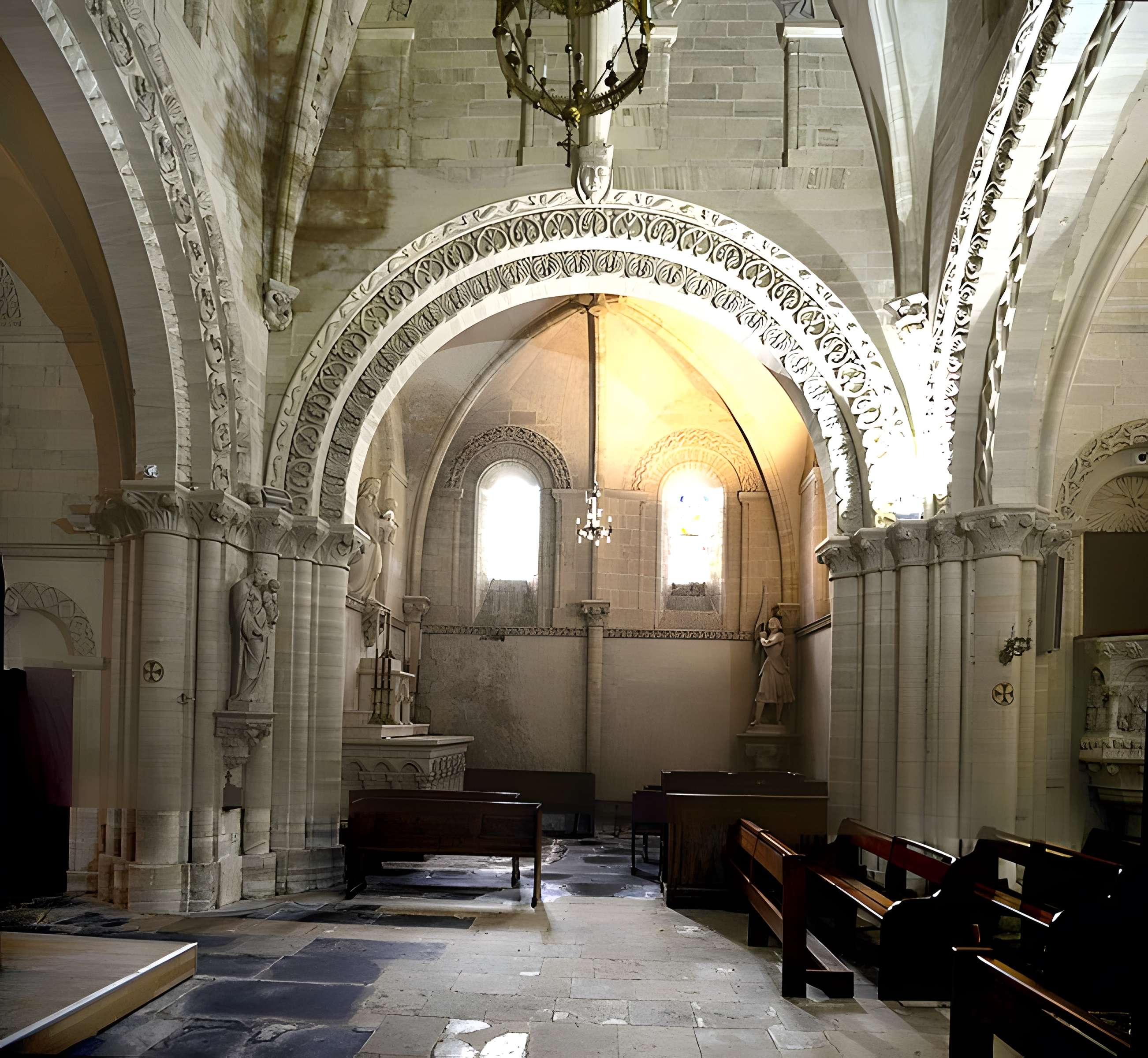 Église Saint-Aubin de Vaux-sur-Aure