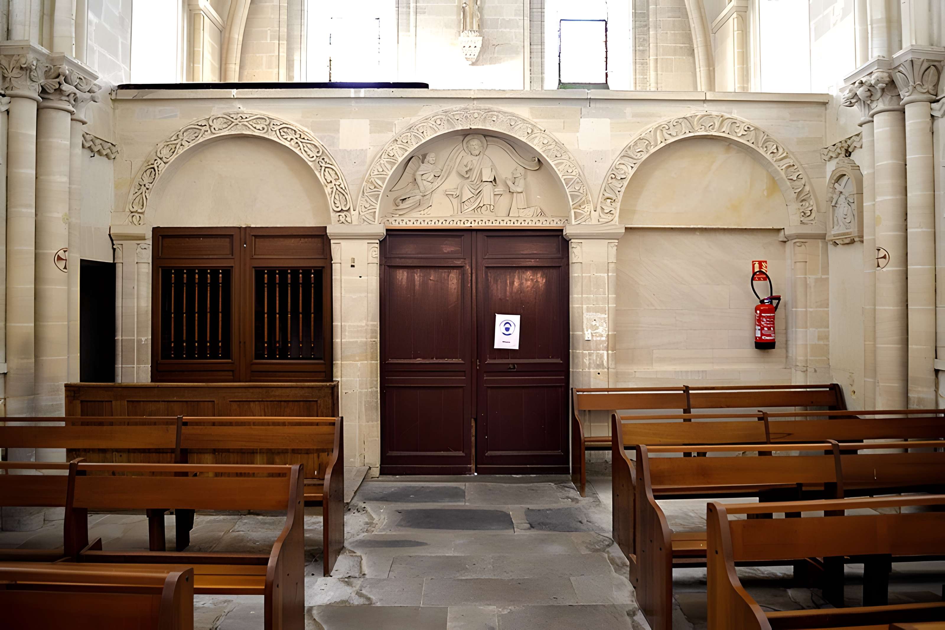 Église Saint-Aubin de Vaux-sur-Aure