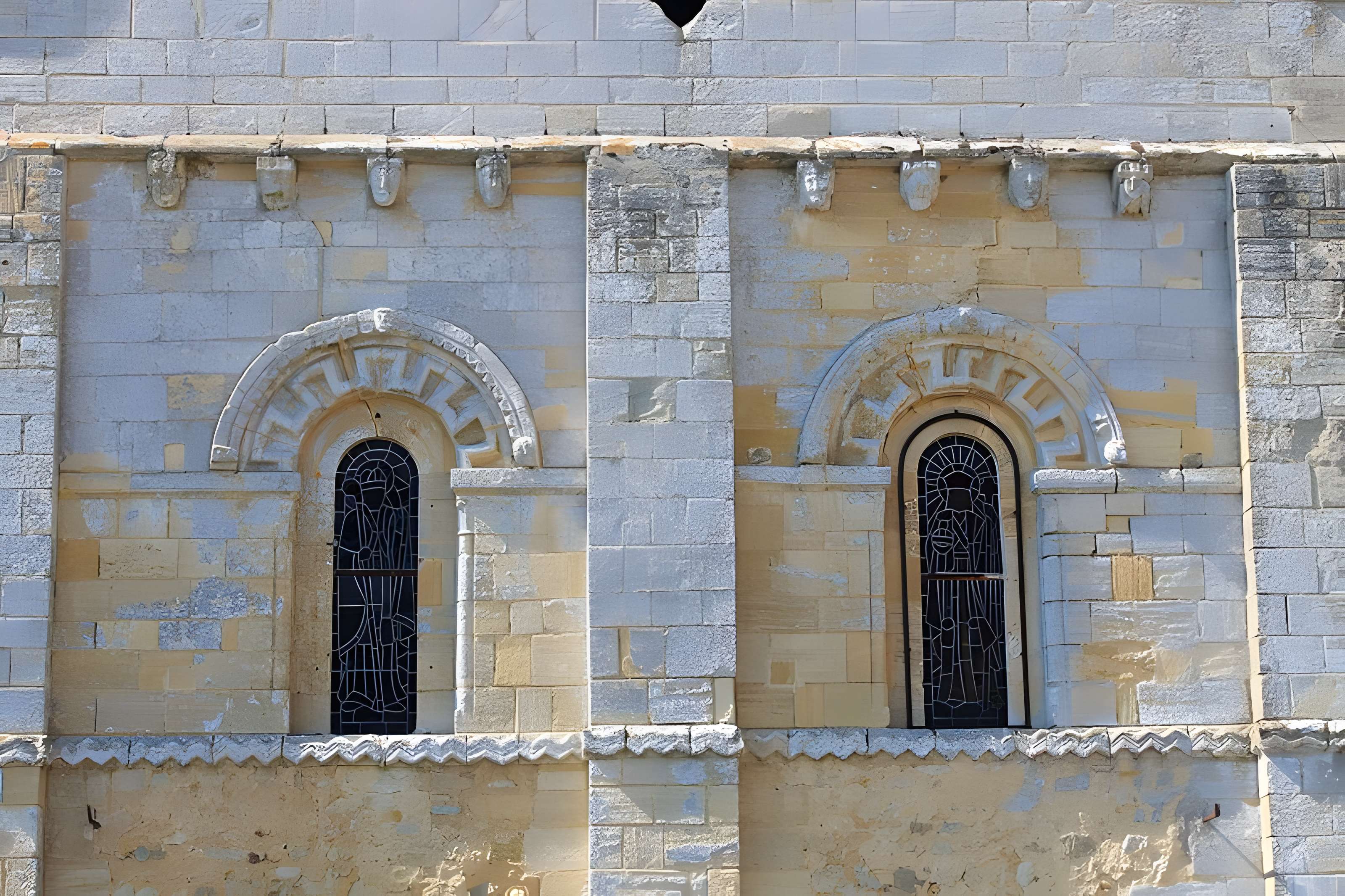 Église Saint-Aubin de Vaux-sur-Aure