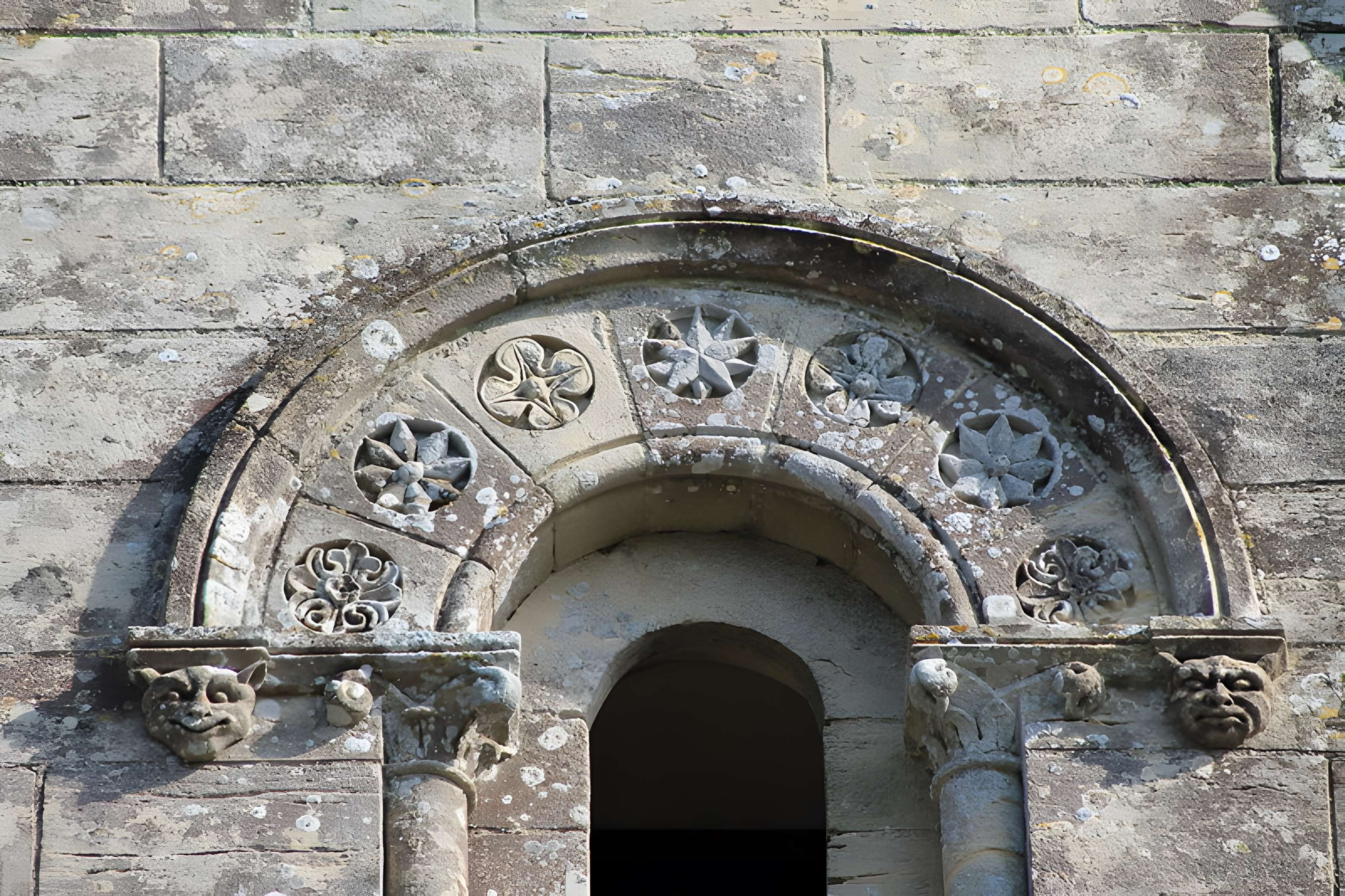 Église Saint-Aubin de Vaux-sur-Aure