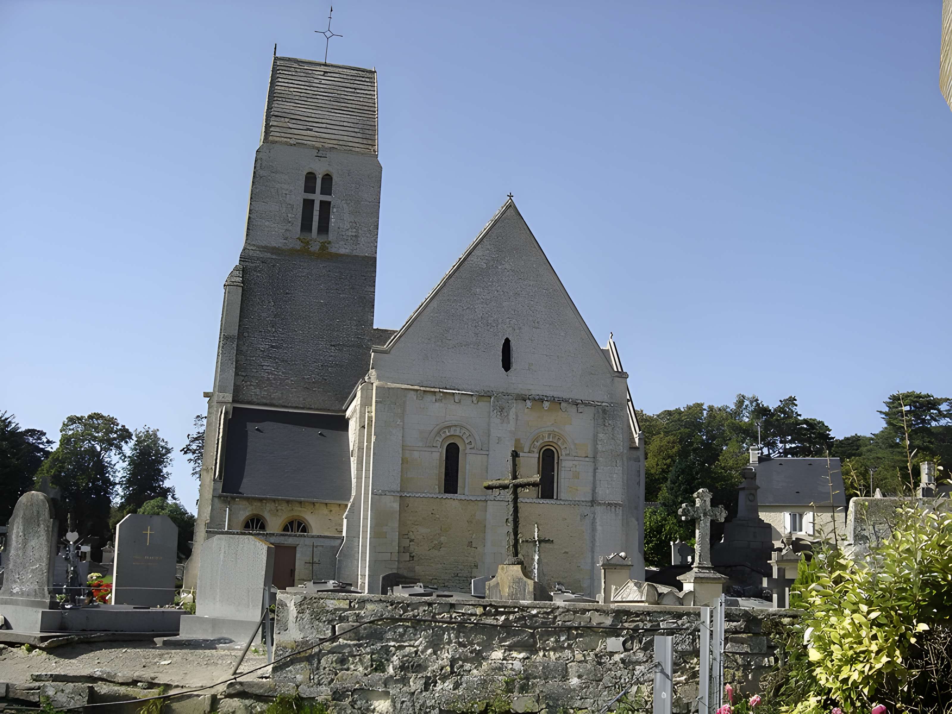 Église Saint-Aubin de Vaux-sur-Aure