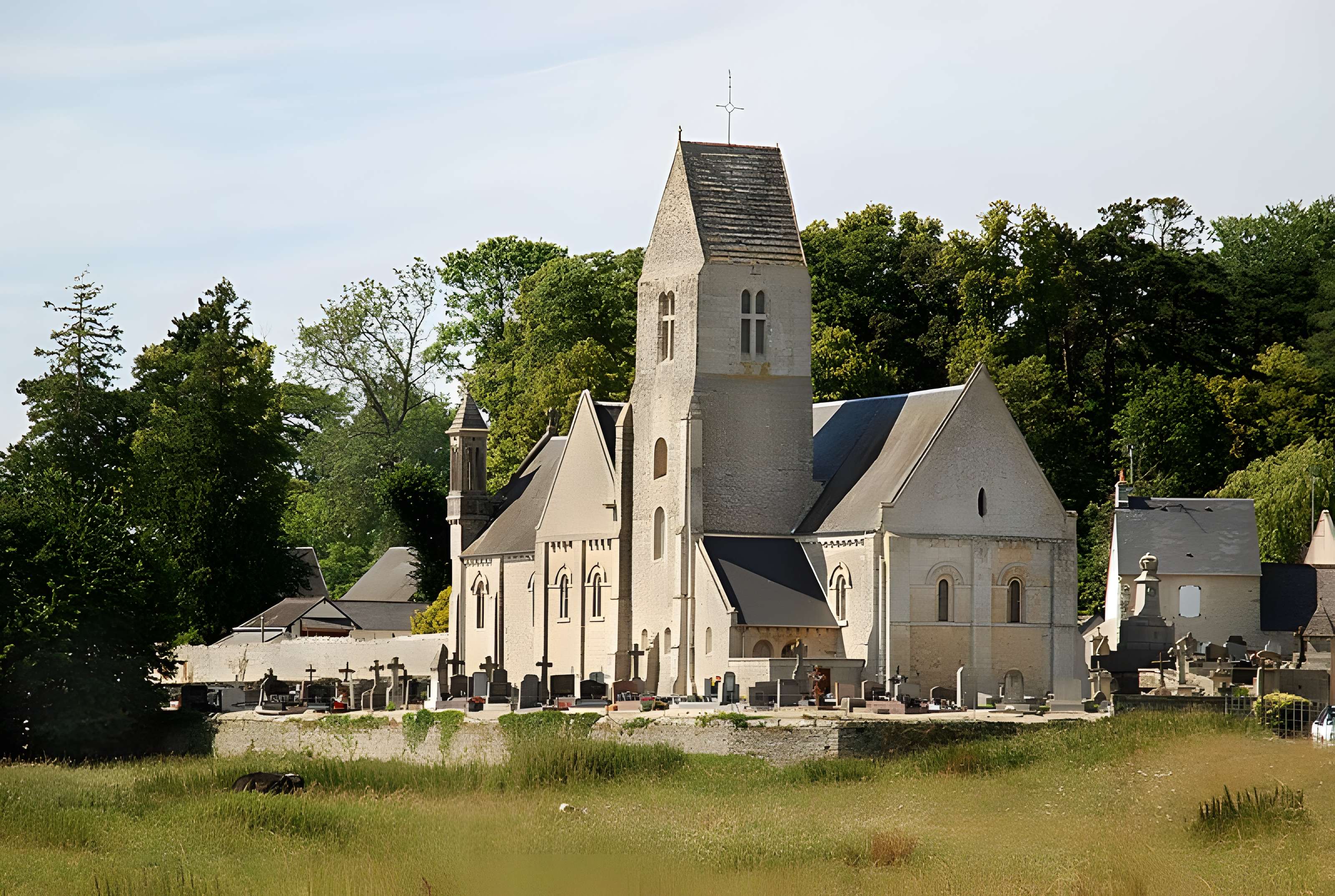 Église Saint-Aubin de Vaux-sur-Aure